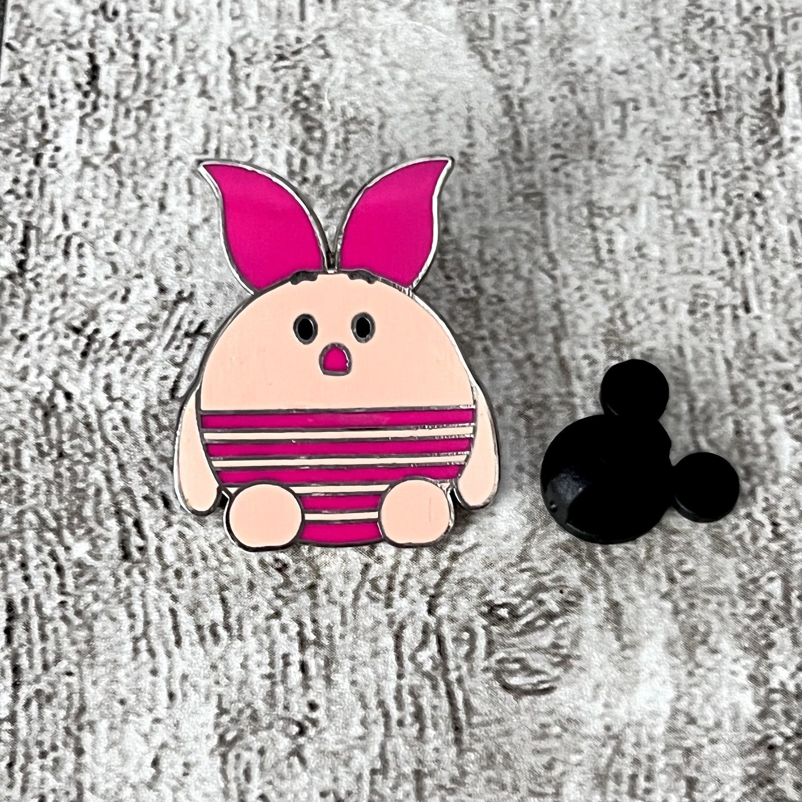Disney Disney Pin - Piglet Magical Mystery Series 7 Size ONE SIZE - 1 Thumbnail