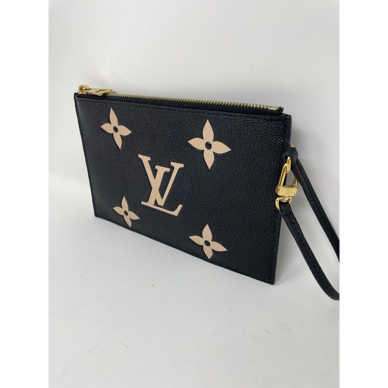 Louis Vuitton Louis Vuitton Empreinte pouch Size ONE SIZE - 4 Thumbnail