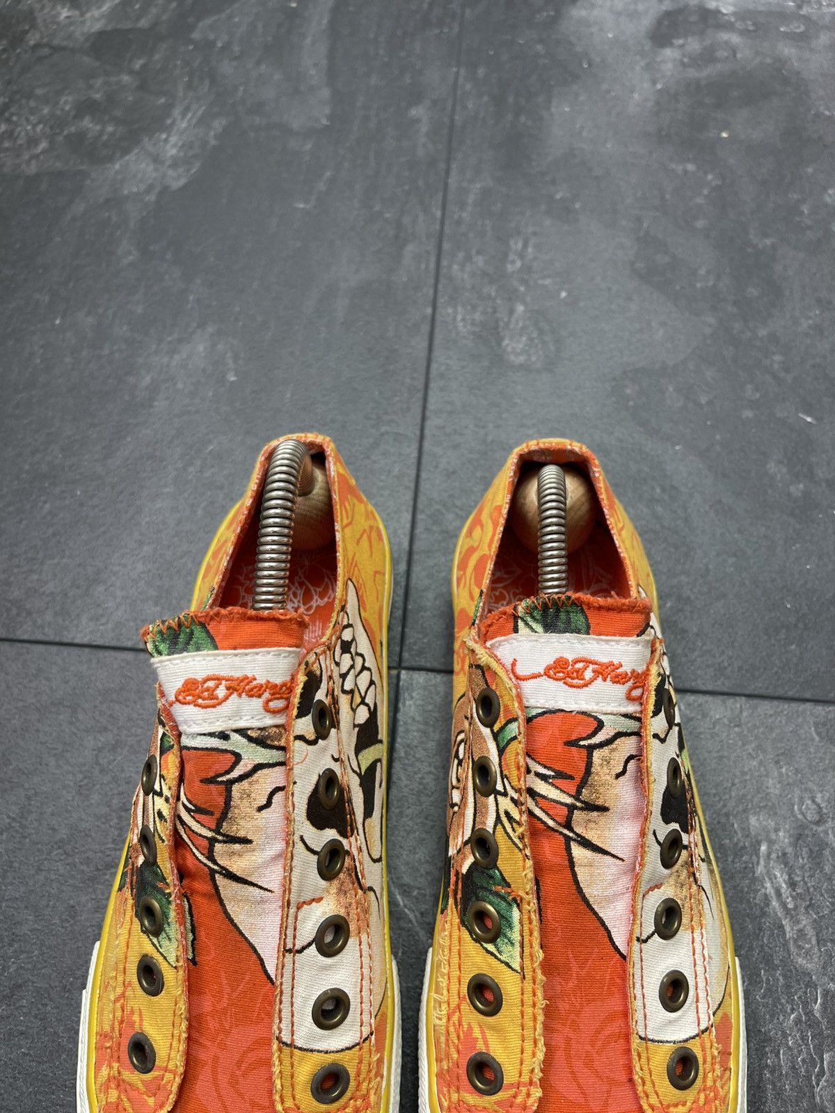 Ed Hardy × Streetwear × Vintage Vintage ed hardy rare low top sneakers Size US 5 / EU 37 - 5 Thumbnail
