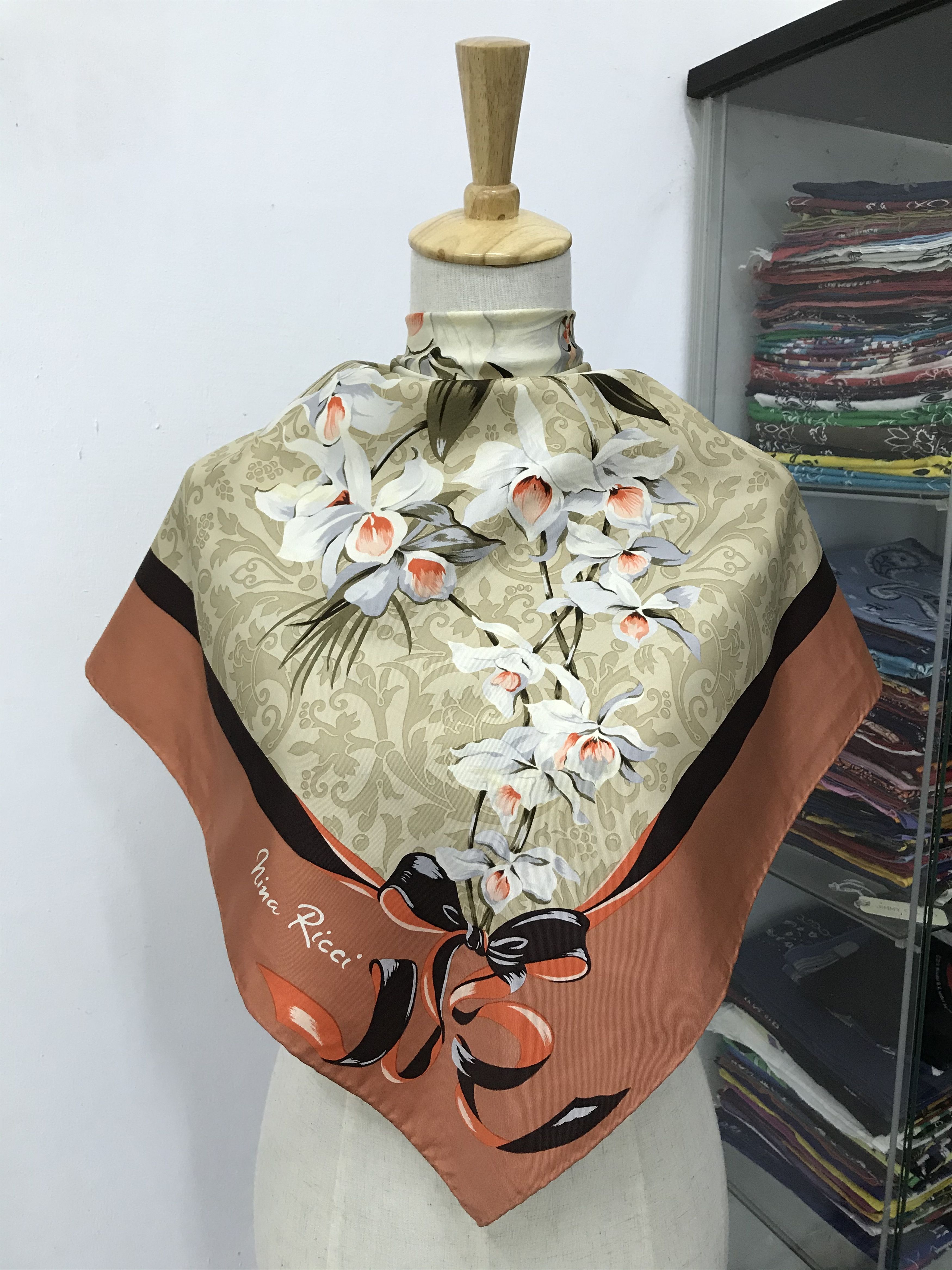 Nina Ricci Vintage Nina Ricci Silk Scarf Size ONE SIZE - 1 Thumbnail