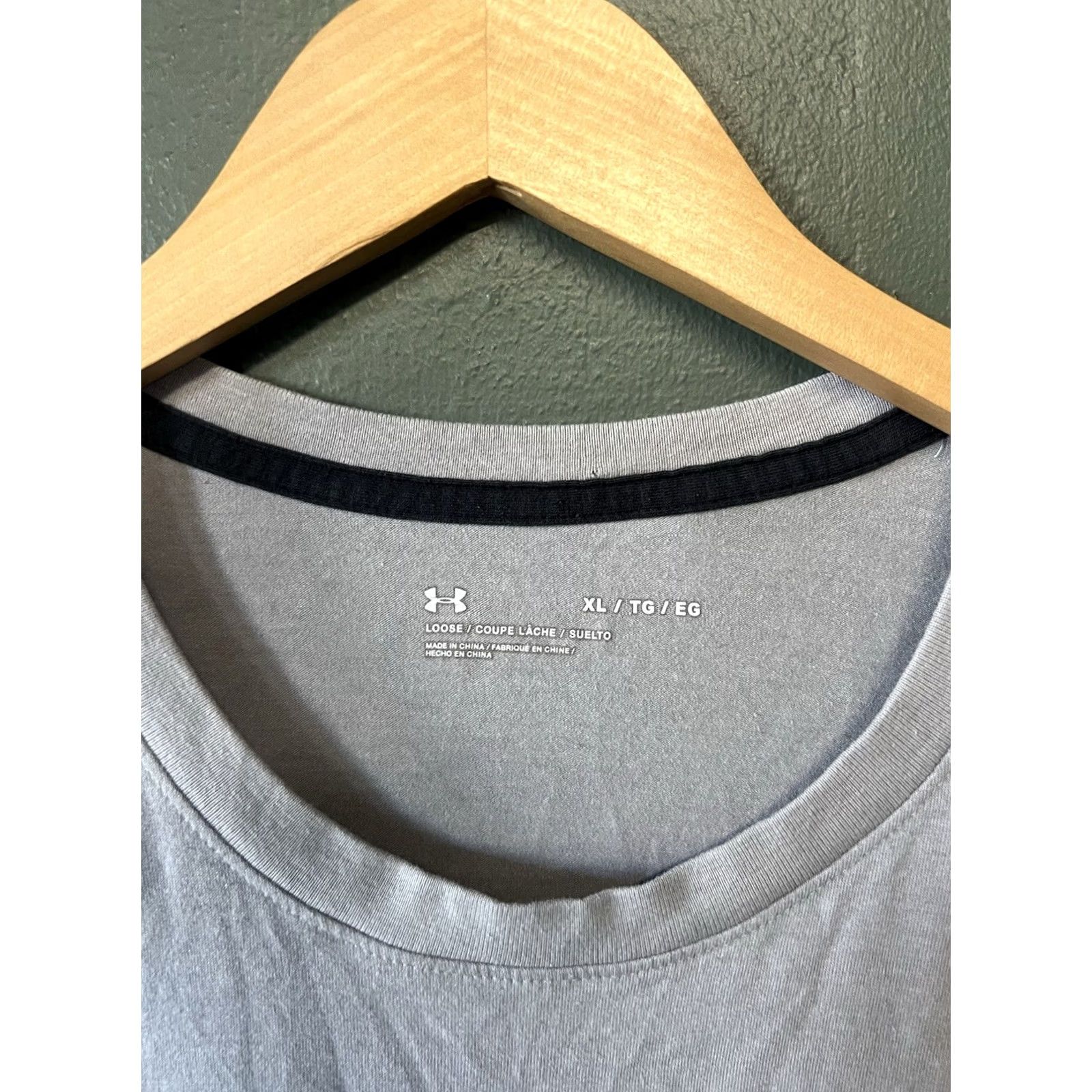 Under Armour Under Armour Mens Gray Short Sleeve Athletic Graphic T-shirt XL Size US XL / EU 56 / 4 - 3 Thumbnail