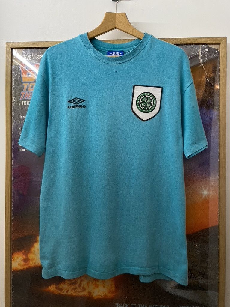 Umbro 90s Vintage Umbro Celtic Football Club T Shirt Size US L / EU 52-54 / 3 - 1 Thumbnail