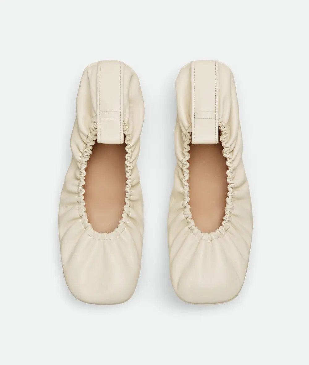 Bottega Veneta o1n1vont1125 Shore Ballerina in Sea Salt Size US 11 / IT 41 - 4 Thumbnail
