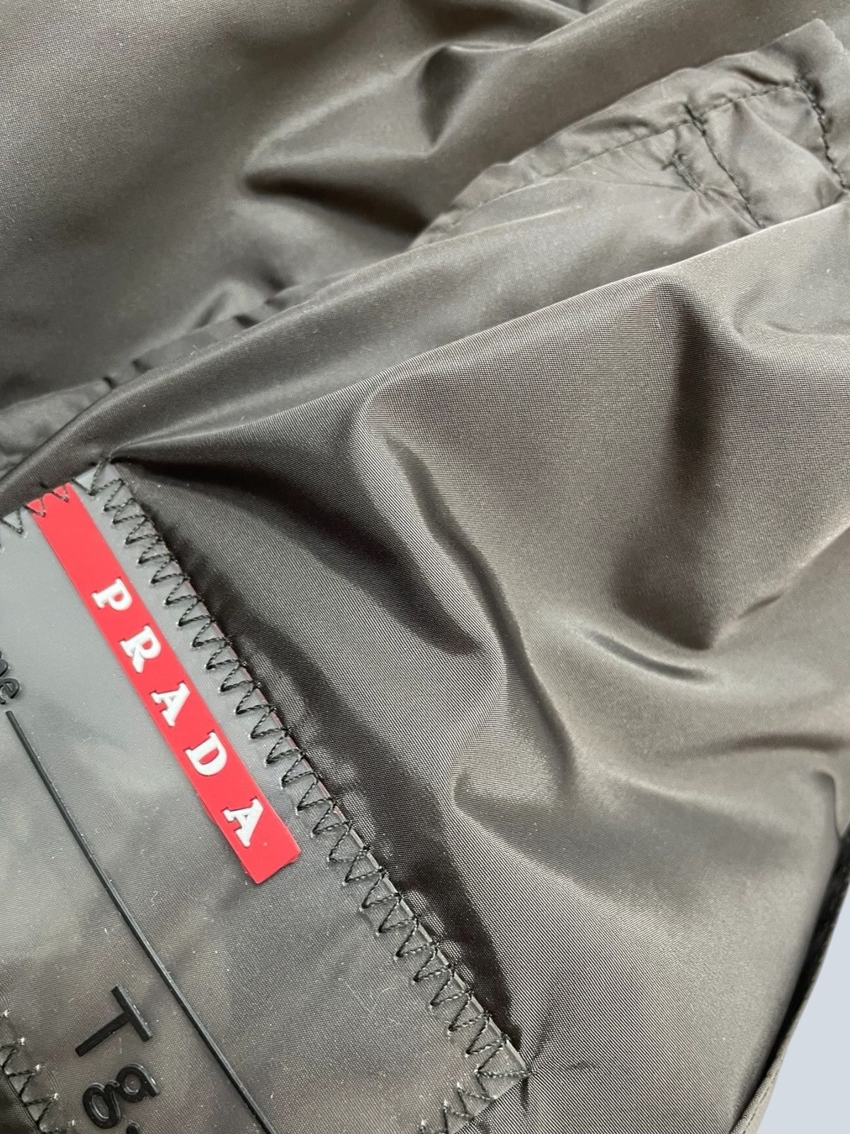 Prada Prada Luna Rossa nylon windbreaker, 46. Size US S / EU 44-46 / 1 - 7 Thumbnail