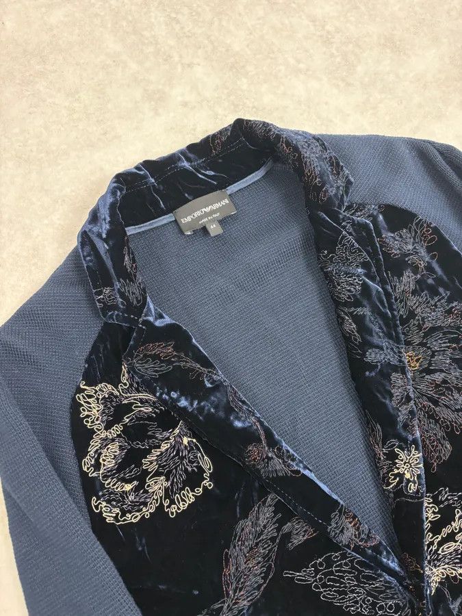 Emporio Armani AW2018 Emporio Armani Black Floral Velvet & Navy Jacket Size US S / EU 44-46 / 1 - 5 Thumbnail