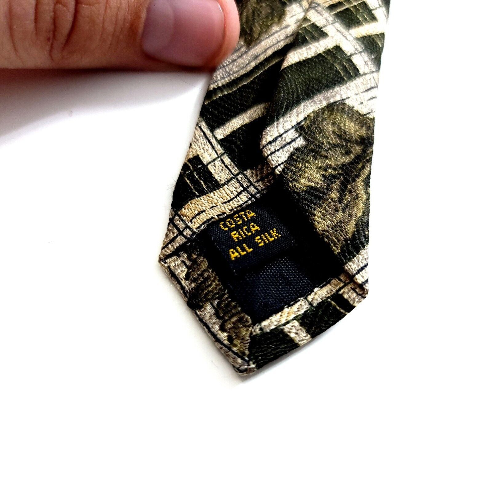 Alexander Julian Alexander Julian Colours Green Tan Leaf Print Plaid Wide Sil Size ONE SIZE - 4 Thumbnail