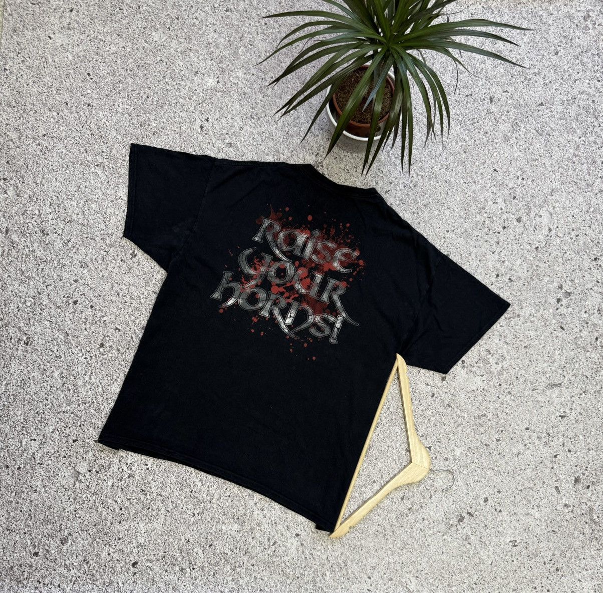 Band Tees × Vintage Vintage 2016 Amon Amarth Raise Your Horns Rock Band T-Shirt Size US XXL / EU 58 / 5 - 2 Thumbnail