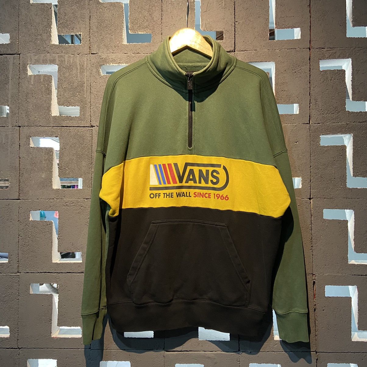 Vans Vans threetone big logo Size US L / EU 52-54 / 3 - 1 Thumbnail