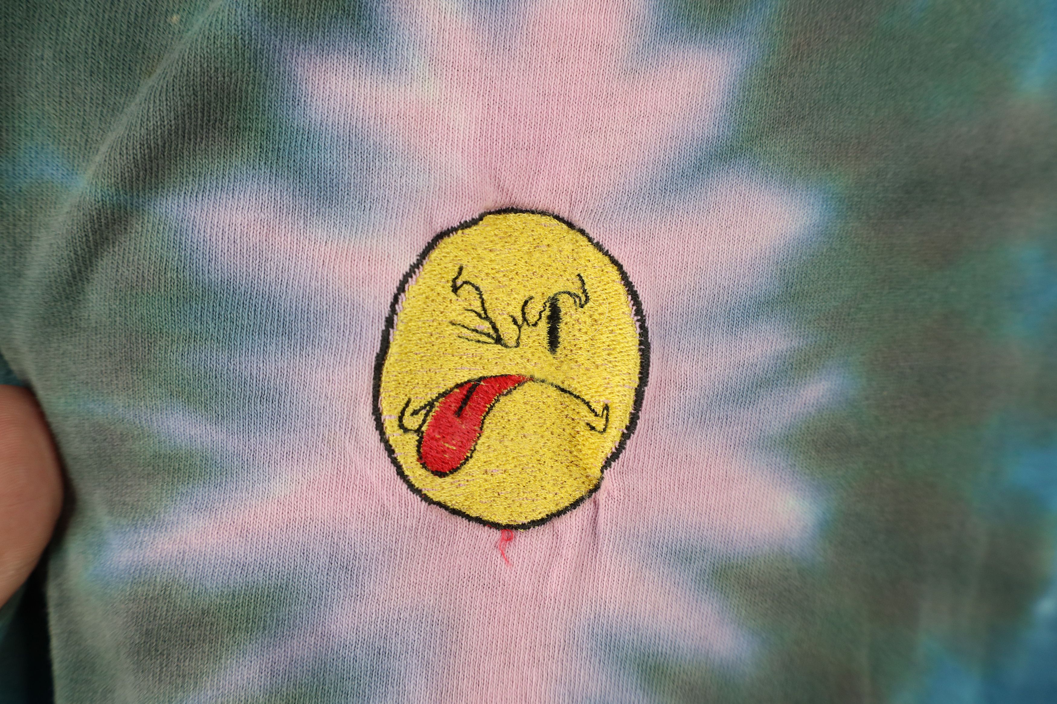 Vintage Vintage 90s Streetwear Smiley Face Tie Dye T-Shirt USA Size US XL / EU 56 / 4 - 4 Thumbnail