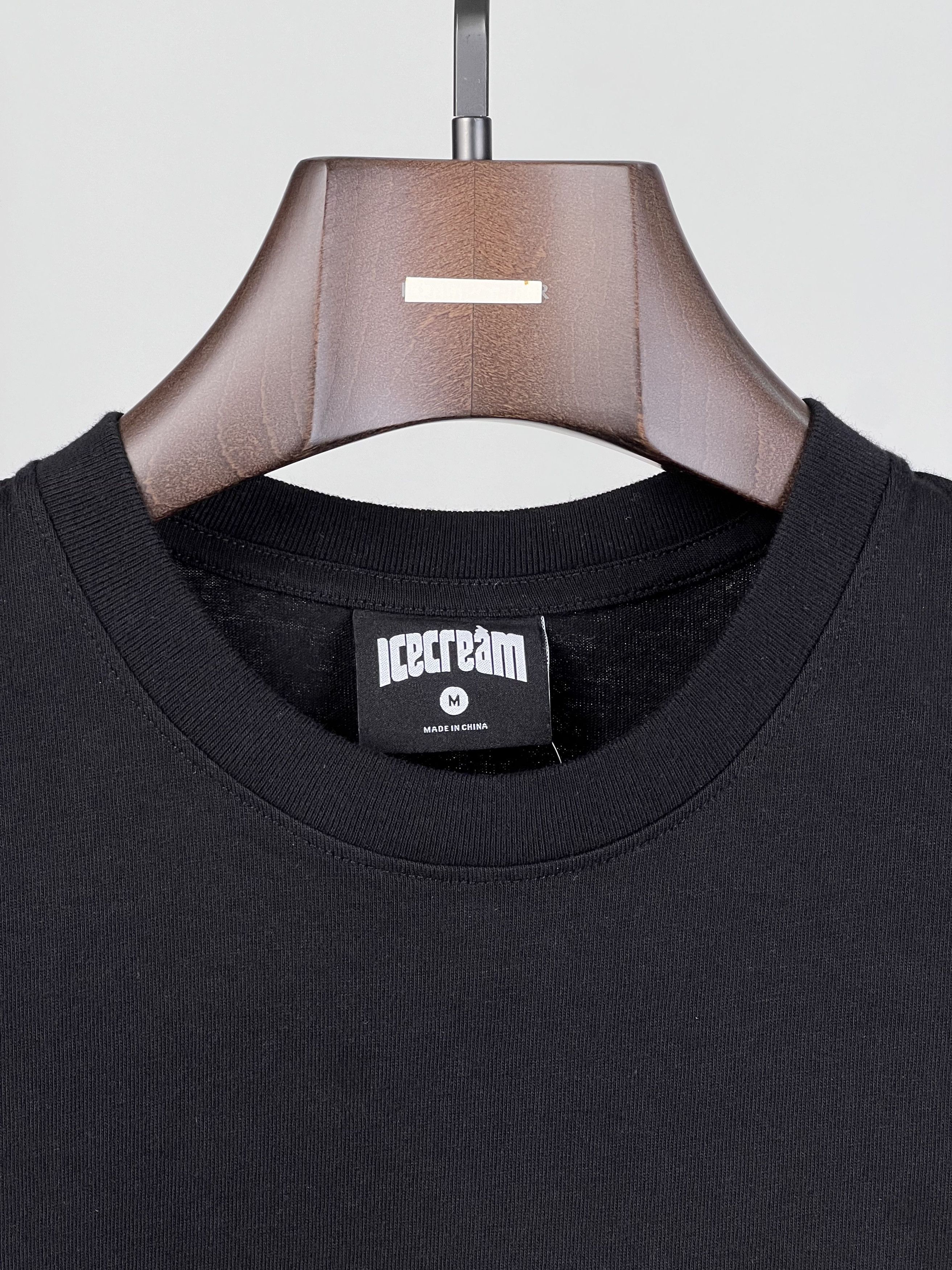 Icecream UNWORN* Brand New CHERRY SS TEE Size US M / EU 48-50 / 2 - 4 Thumbnail