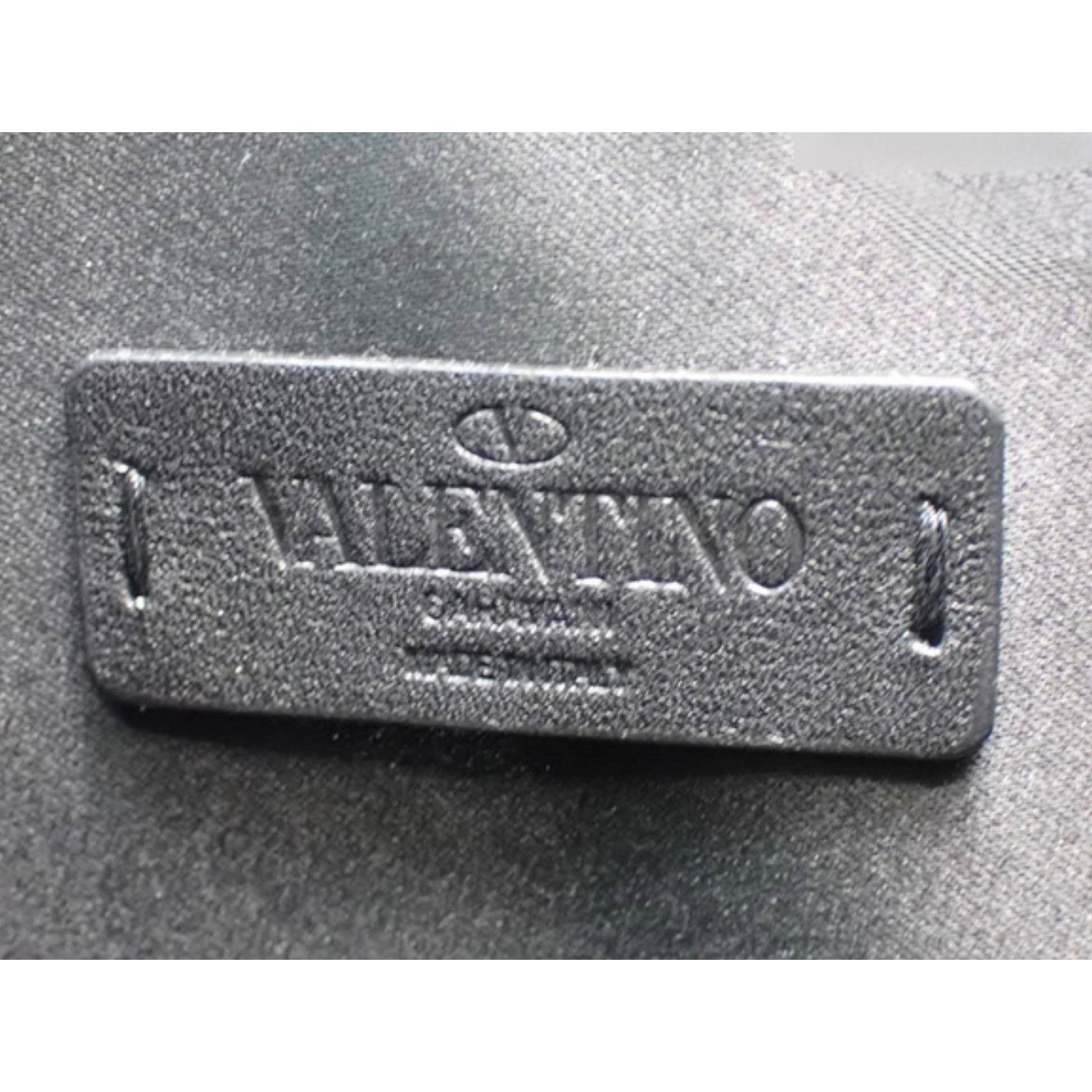 Valentino Valentino Studded Love Wristlet Clutch | Leather | Excellent Size ONE SIZE - 5 Thumbnail