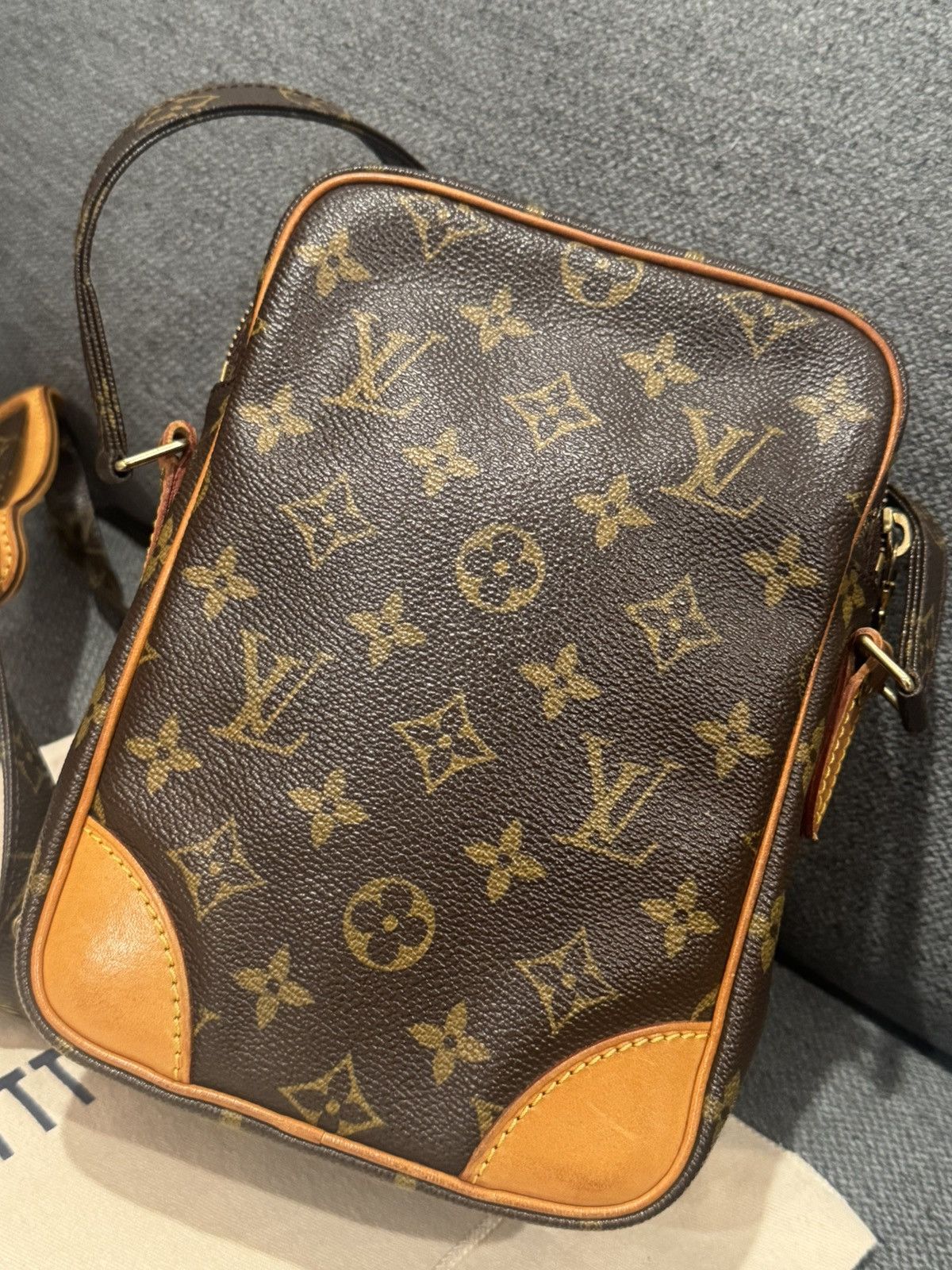 Louis Vuitton Louis Vuitton Canvas Monogram Amazon Crossbody Bag Size ONE SIZE - 7 Thumbnail