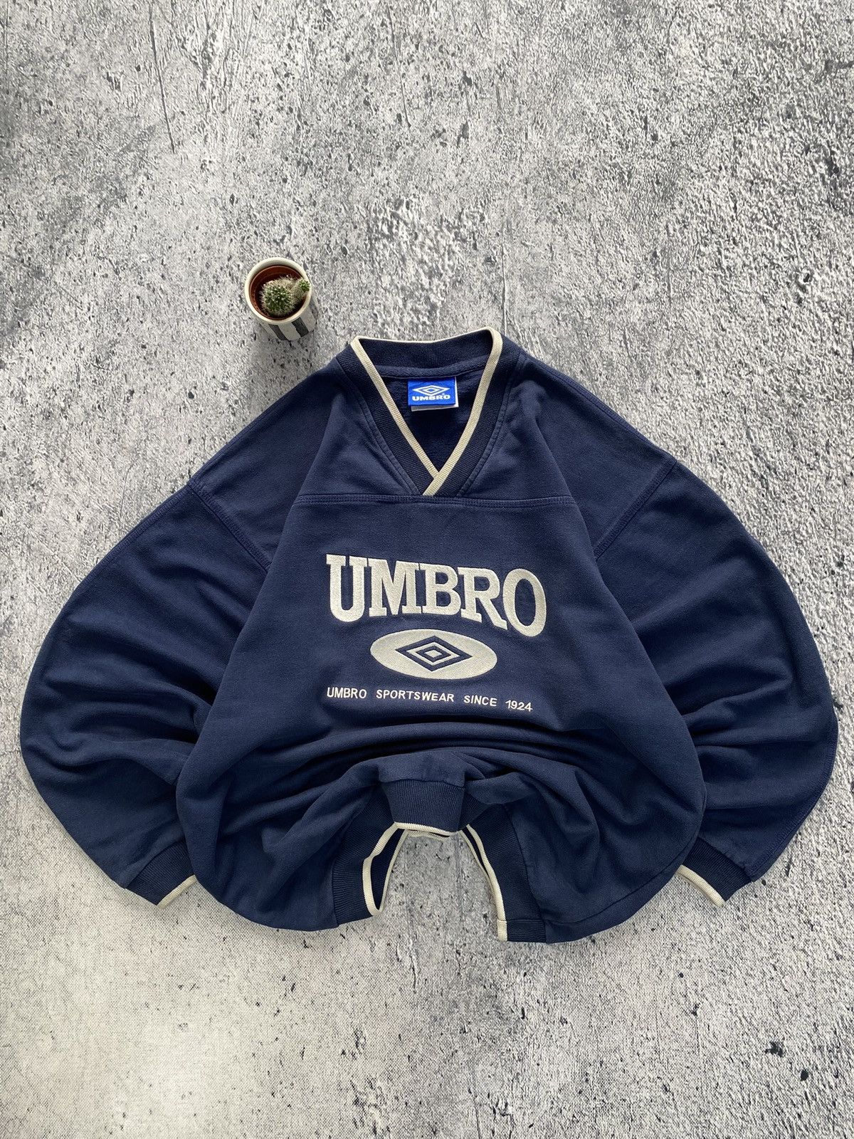 Umbro × Vintage Vintage Sweatshirt Umbro 90’ USA Streetwear Crewneck Size US XL / EU 56 / 4 - 1 Thumbnail