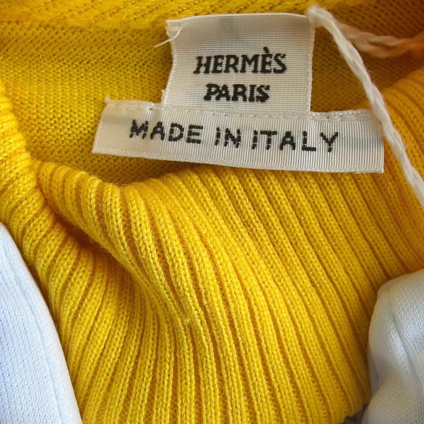 Hermes Hermes yellow wool knit short-sleeve 34 Size XS / US 0-2 / IT 36-38 - 3 Thumbnail