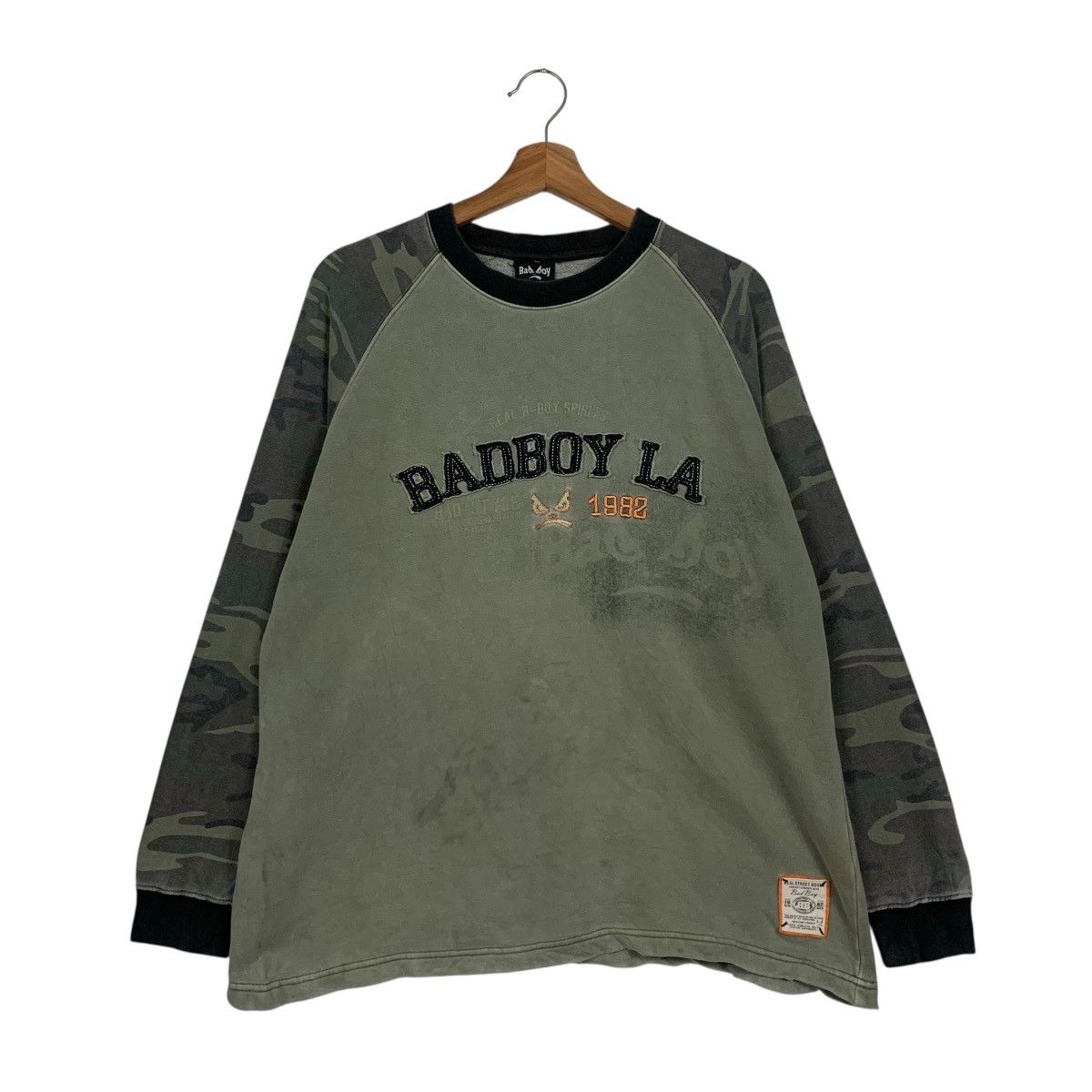 Japanese Brand BAD BOY LA Big Logo Camo Sleeve Sweater #3601-C165 Size US M / EU 48-50 / 2 - 1 Thumbnail