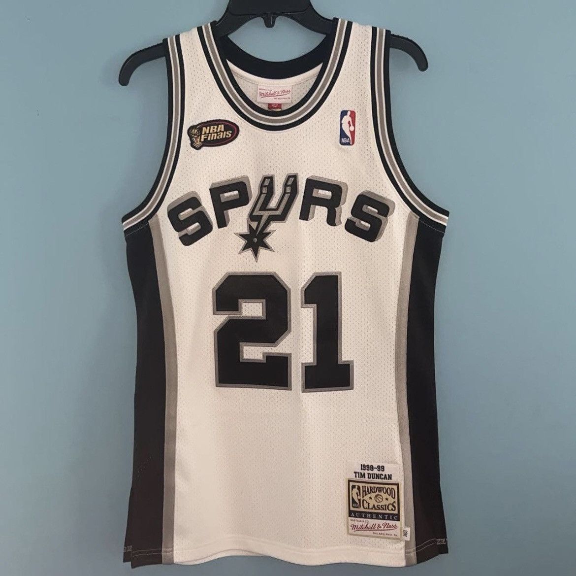 Mitchell & Ness × NBA Tim Duncan San Antonio Spurs 1998/99 Men’s Mitchell & Ness Size US S / EU 44-46 / 1 - 3 Thumbnail