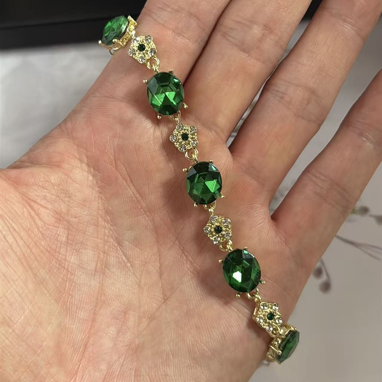 Other Adjustable Green Crystal Charm Bracelet for Women Size ONE SIZE - 3 Thumbnail