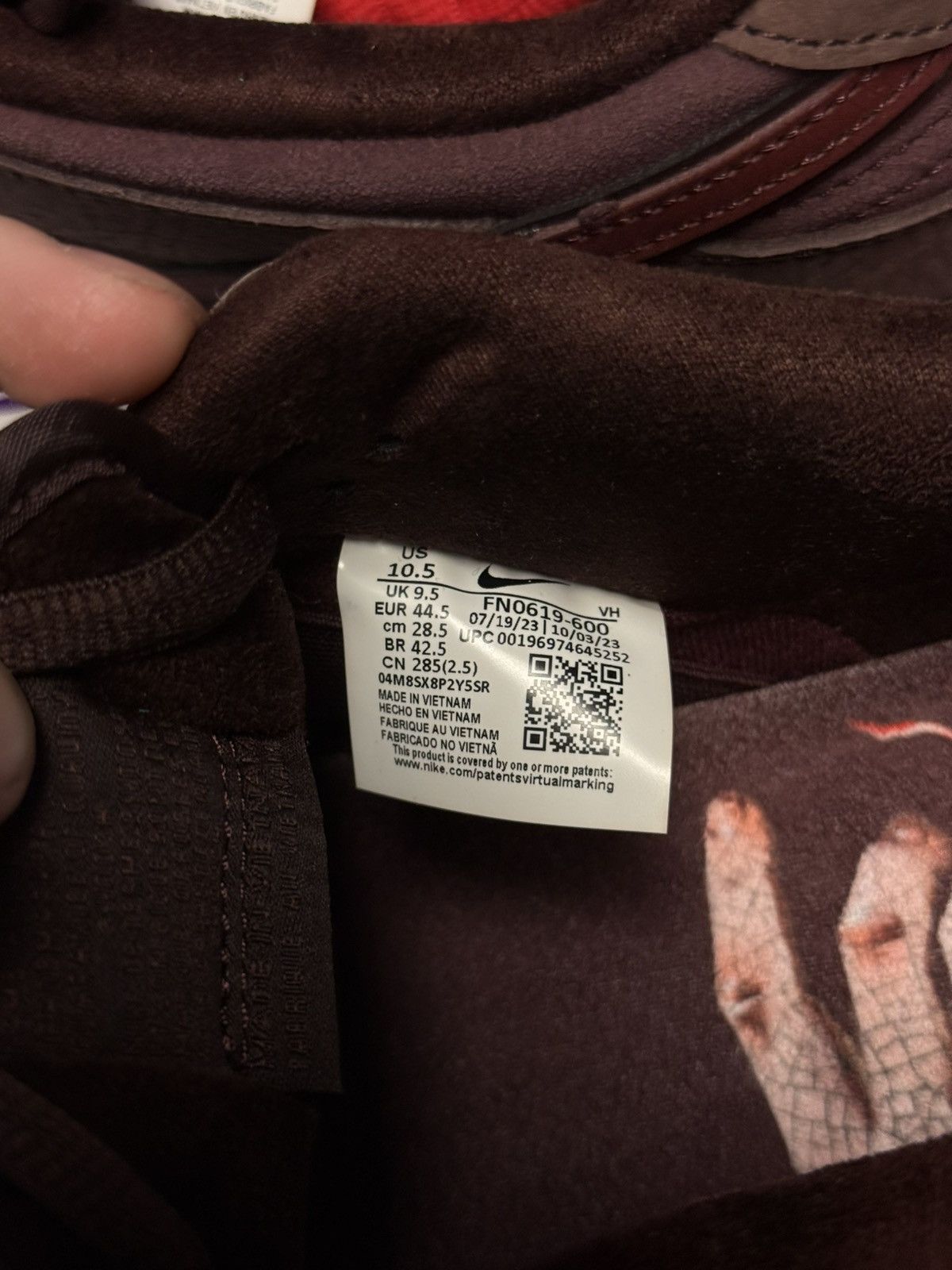 Nike Nike Dunk Low SB Burgundy Crush City Of Love 10.5 (NEW) Size US 10.5 / EU 43-44 - 15 Thumbnail