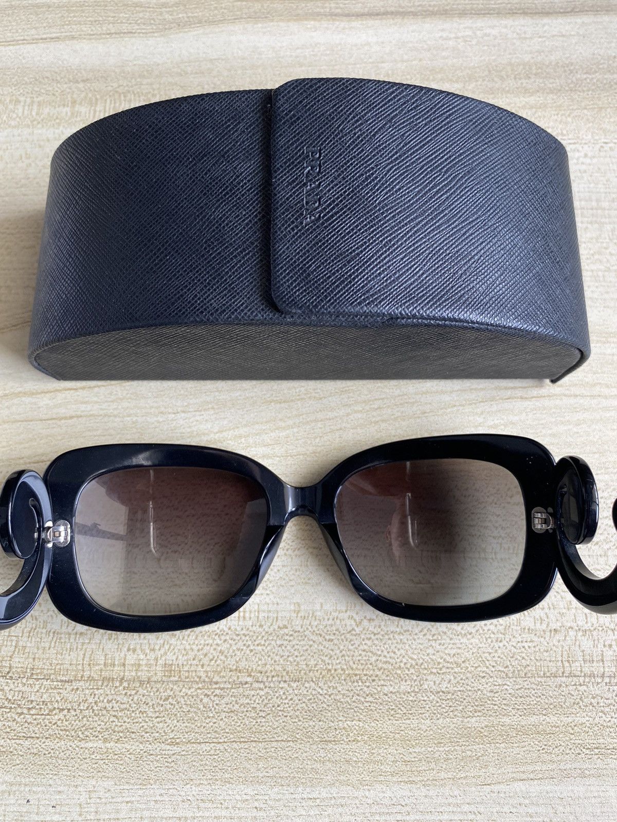 Prada Prada Sunglasses Size ONE SIZE - 5 Thumbnail