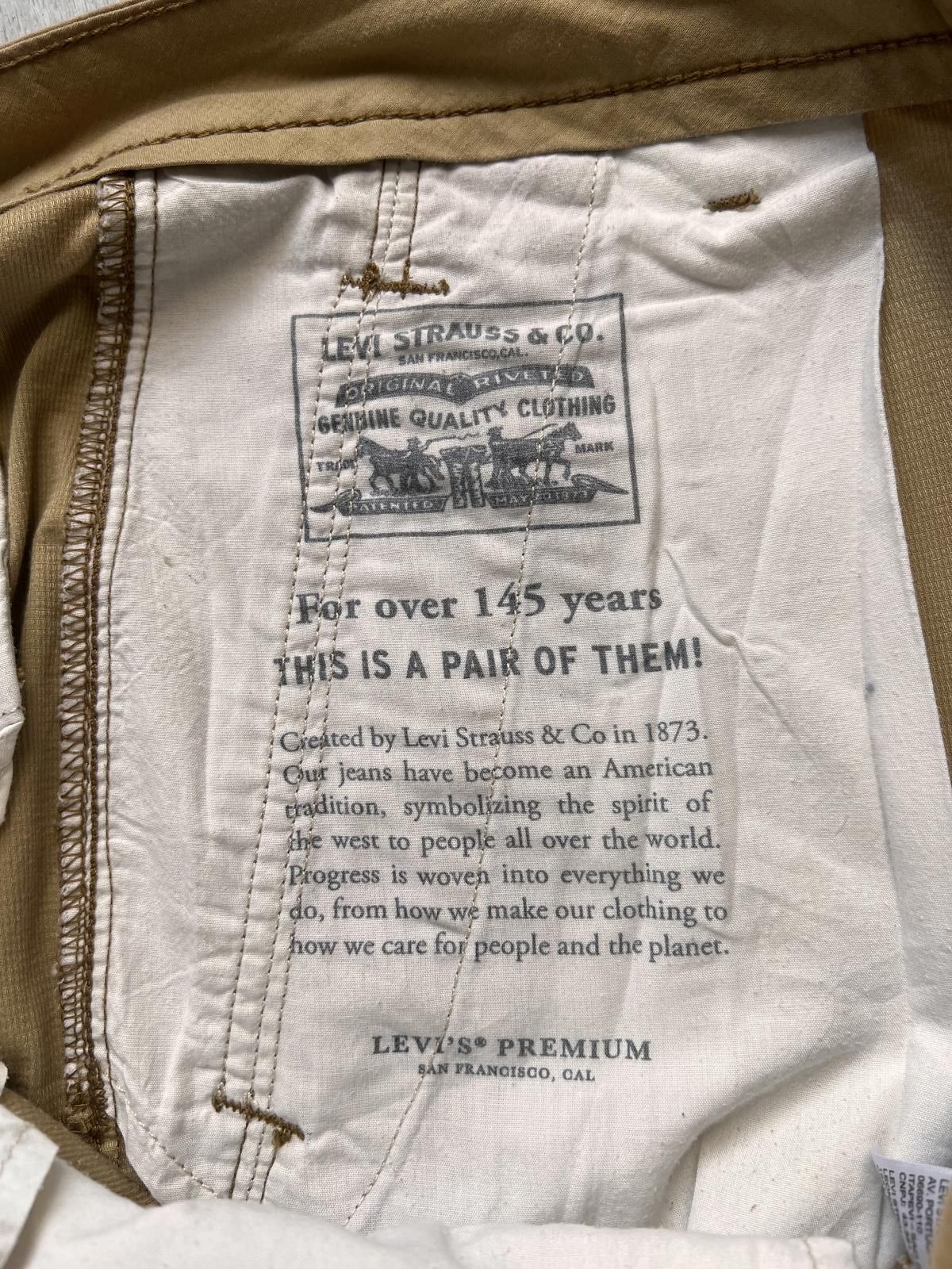 Designer Vintage Levi’s Cargo Shorts Size US 32 / EU 48 - 3 Thumbnail