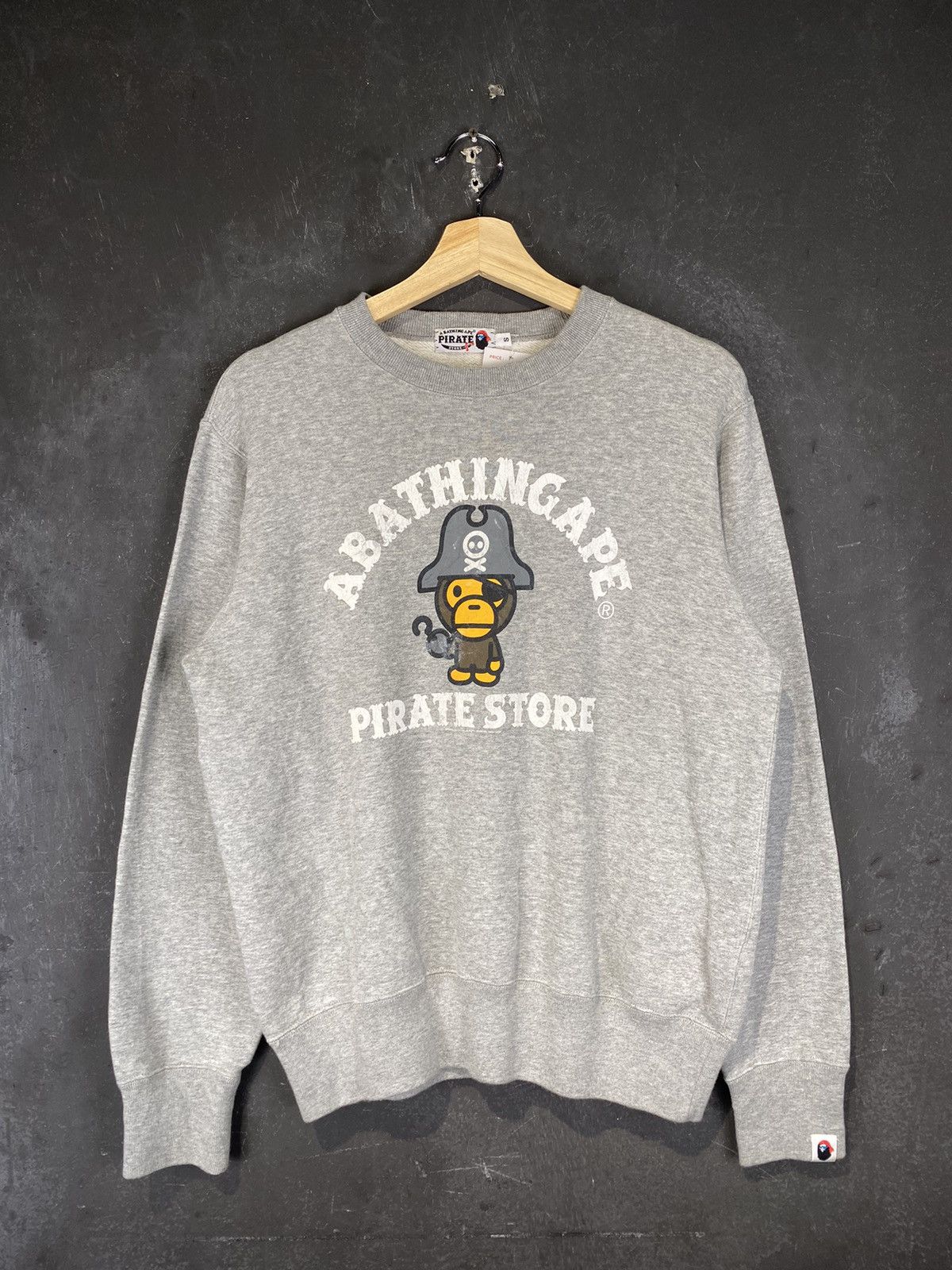 Nigo OG Bathing Ape Pirate Store Nigo Crewneck Size US S / EU 44-46 / 1 - 2 Thumbnail