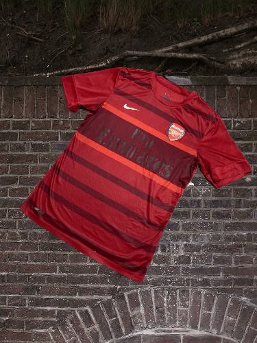 Nike × Vintage NIKE ARSENAL FOOTBALL SHIRT Size US S / EU 44-46 / 1 - 1 Thumbnail