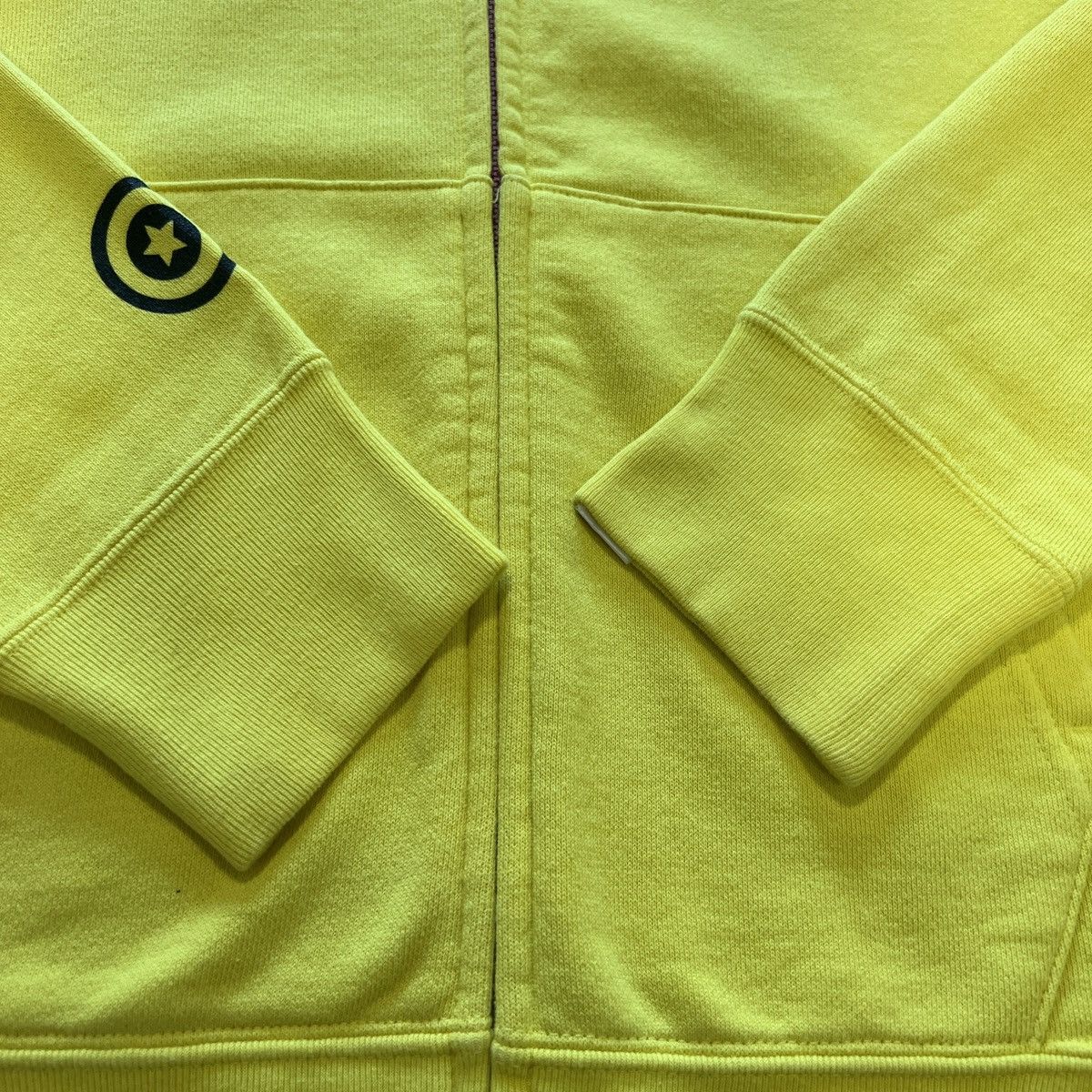 Bape Bape Yellow Color Shark Hoodie Size US S / EU 44-46 / 1 - 10 Thumbnail