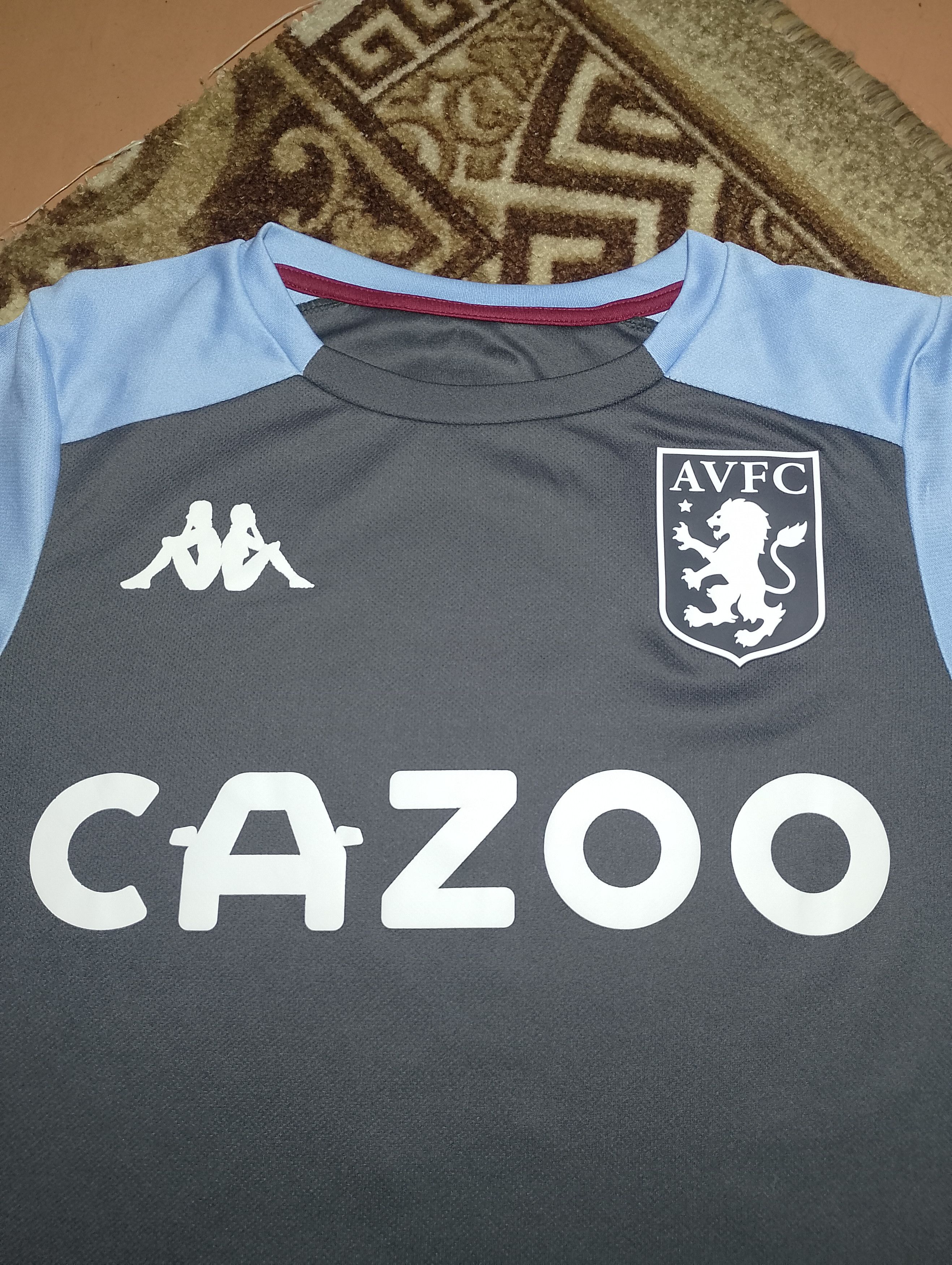Kappa Aston Villa training football jersey Size US S / EU 44-46 / 1 - 2 Thumbnail
