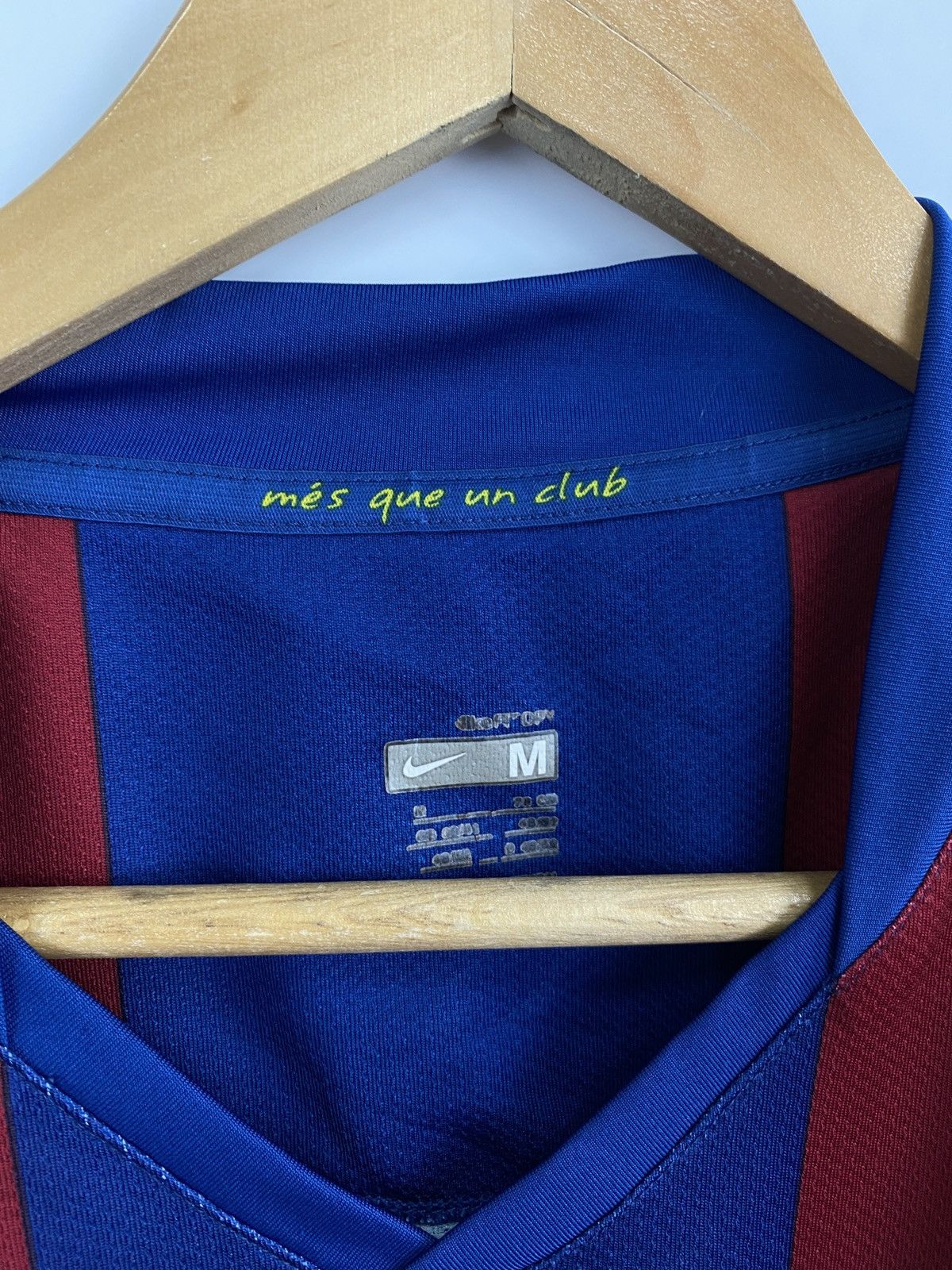 Nike Vintage 2007 F. C. Barcelona Nike Soccer Jersey T-Shirt Rare Size US M / EU 48-50 / 2 - 8 Thumbnail