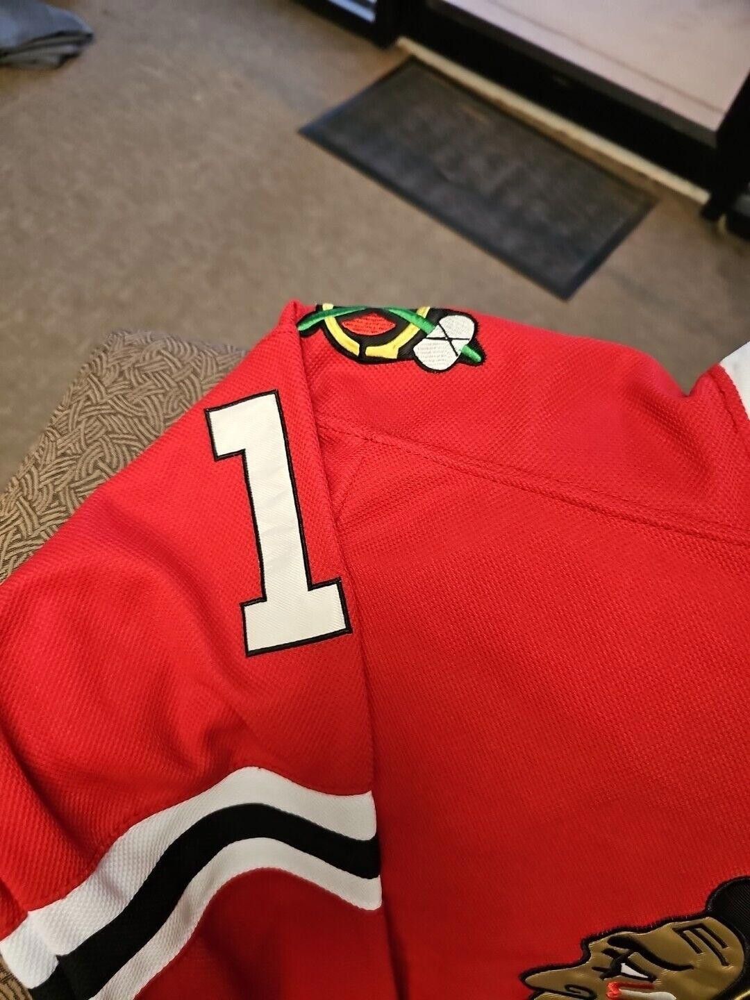 Reebok CCM Blackhawks Johnathan Toews #19 Size 50 W/ Fight Strap Size ONE SIZE - 2 Thumbnail
