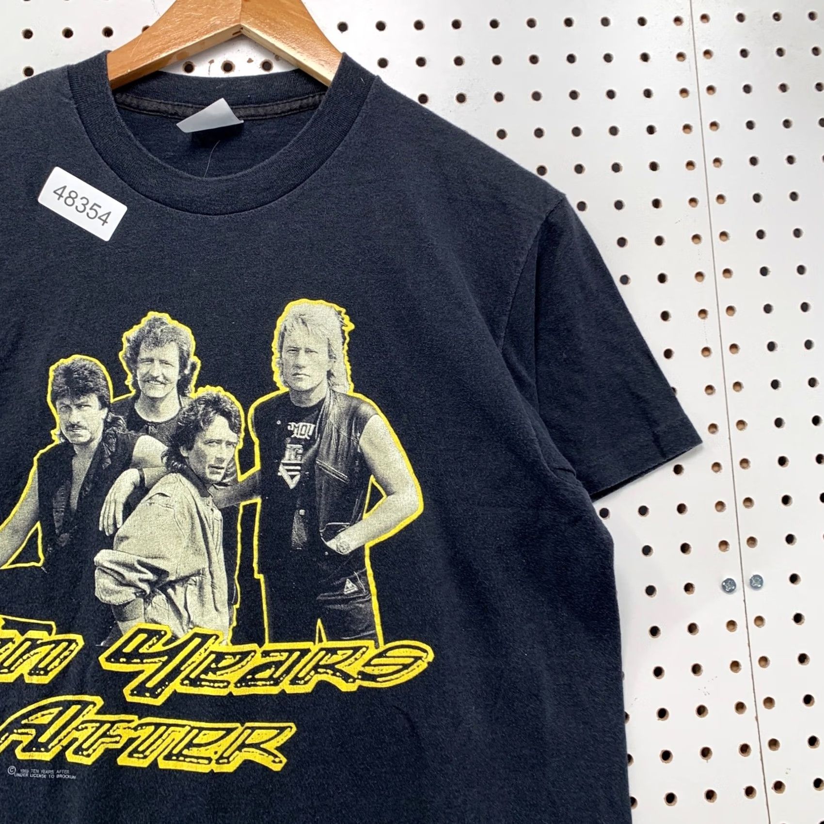 Ford VINTAGE Spring Ford Ten Years After Shirt Men M Black 1989 Tour Rock Band Size US M / EU 48-50 / 2 - 7 Thumbnail