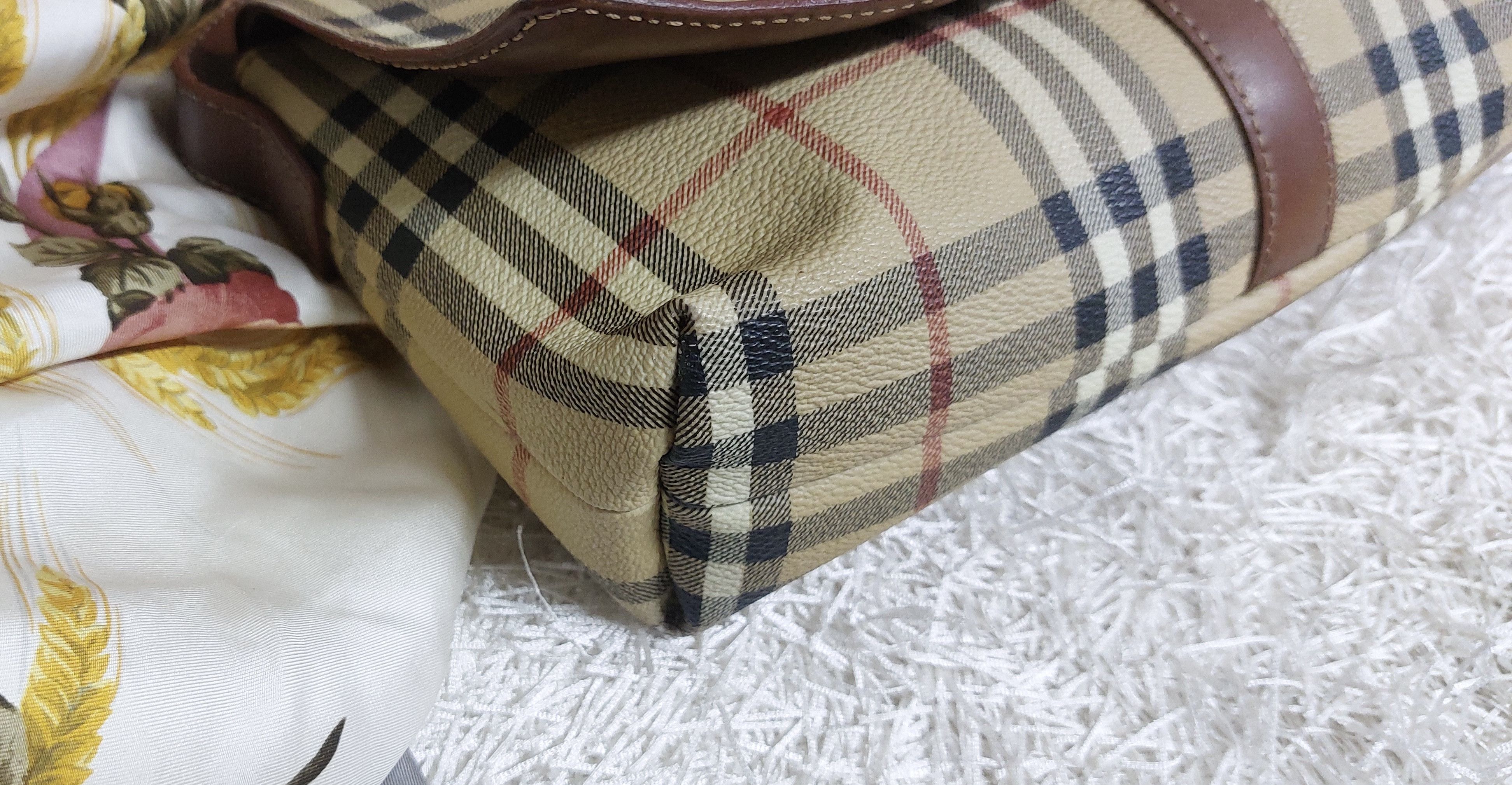 Burberry Burberry Handbag Size ONE SIZE - 6 Thumbnail