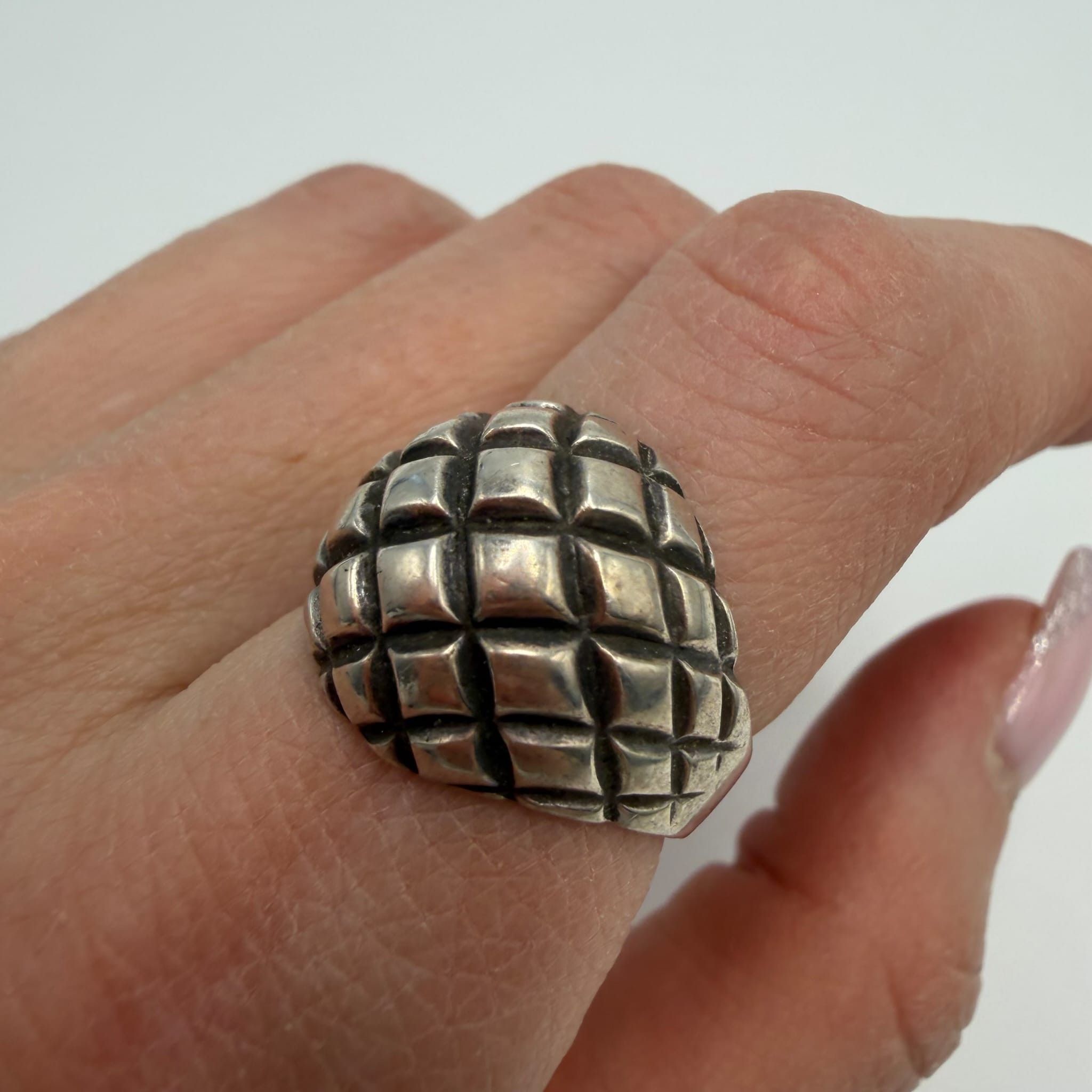 Vintage Vintage 925 Sterling Silver Ring Textured Dome Design Size 7 Size ONE SIZE - 3 Thumbnail