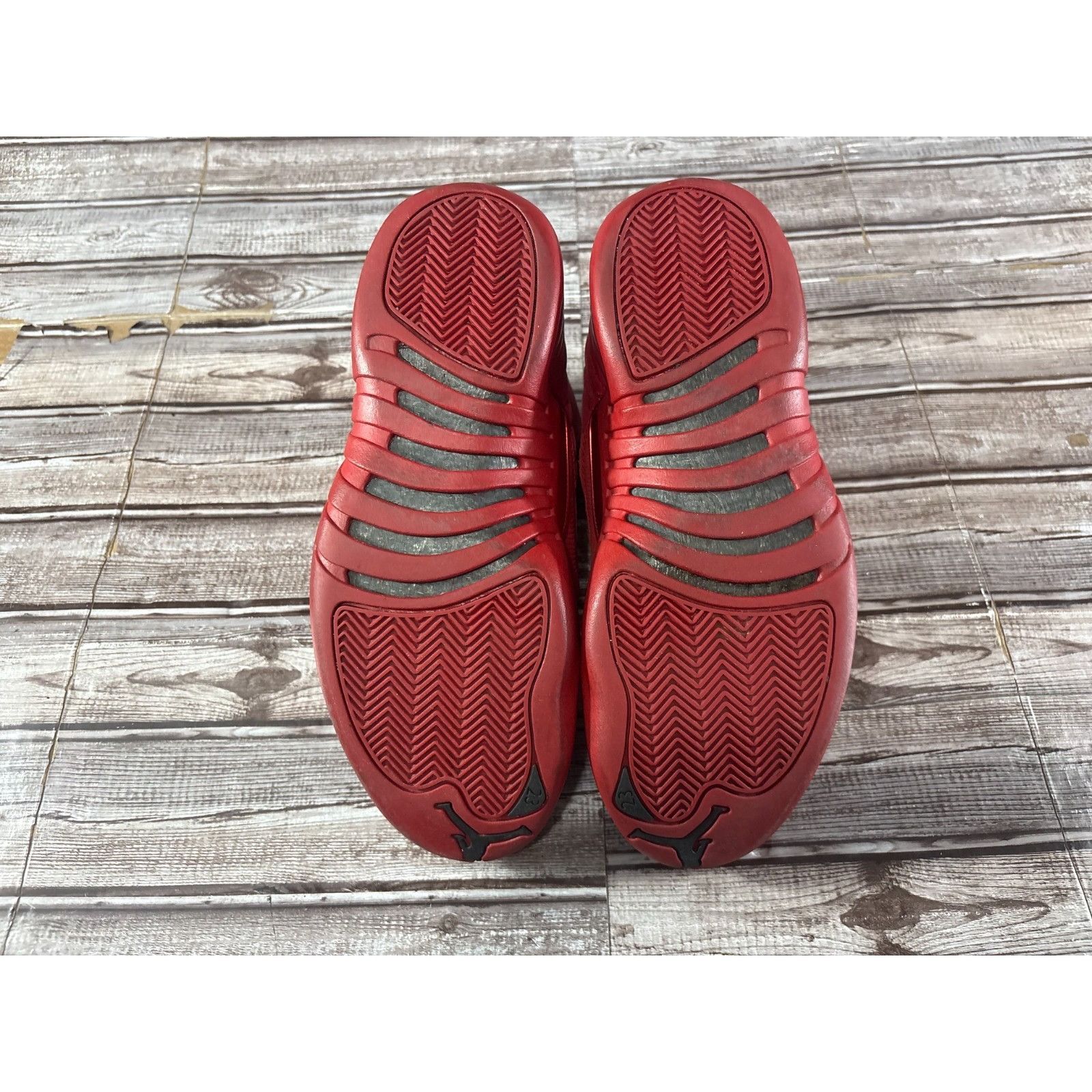 Nike Nike Air Jordan 12 Retro Gym Red 2018 Triple Red Black XII 1 Size US 9 / EU 42 - 6 Thumbnail