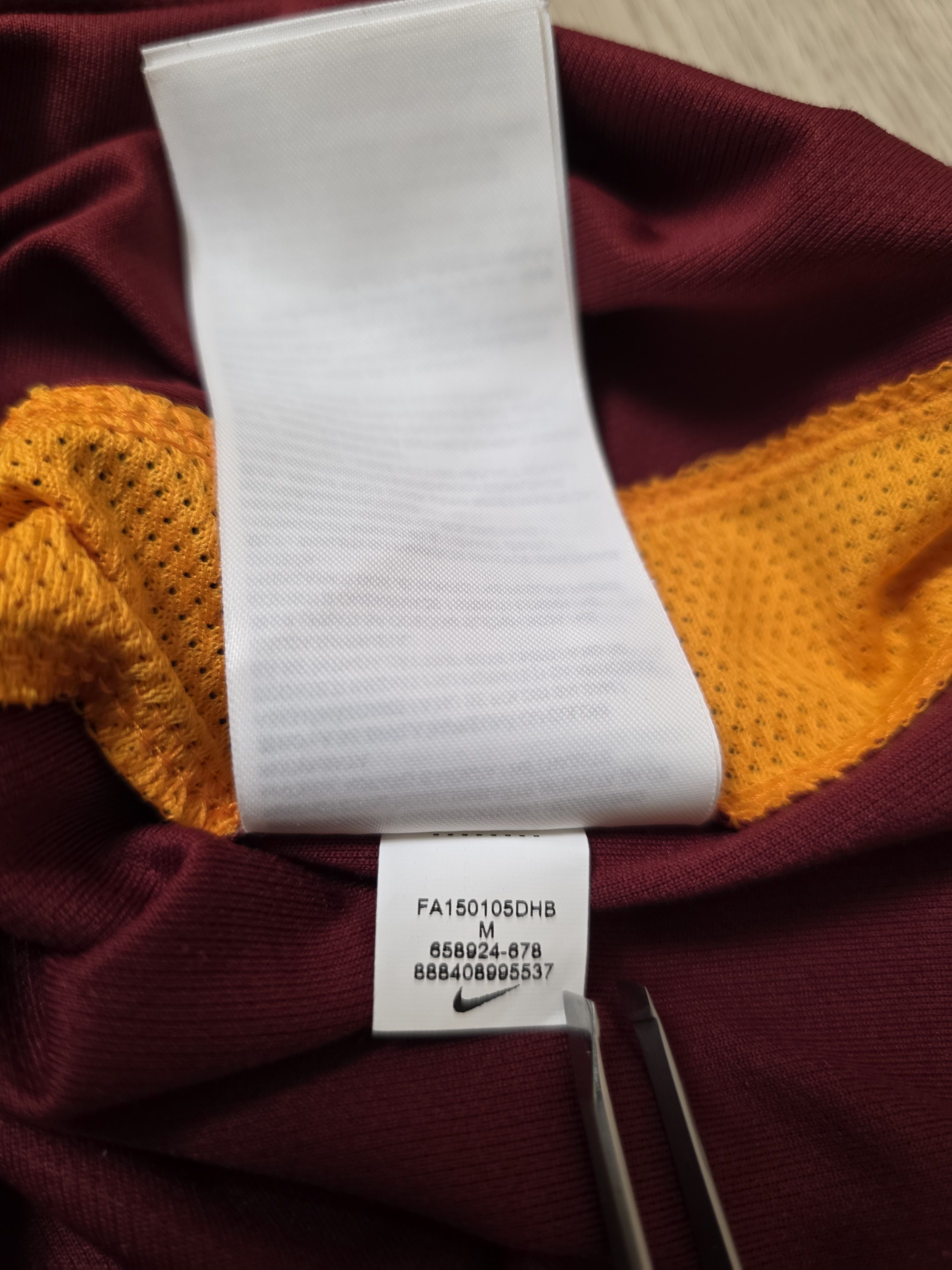 Nike AS ROMA 2015 2016 TOTTI HOME FOOTBALL SHIRT SOCCER JERSEY Size US M / EU 48-50 / 2 - 11 Thumbnail