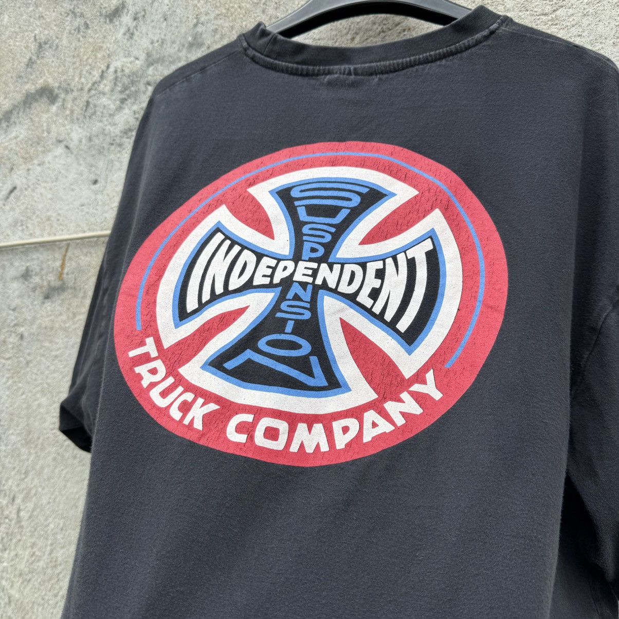 Independent Truck Co. 00s Independent Truck Co. Vintage Big Logo Skate Tee XL Size US XL / EU 56 / 4 - 4 Thumbnail
