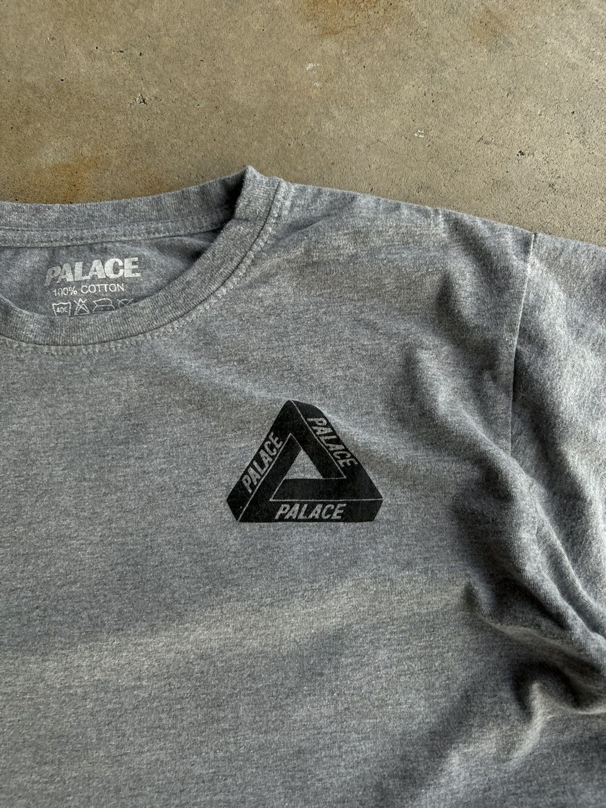 Japanese Brand × Vintage Crazy Palace Heather Grey Simple Triangle Logo Boxy Tee Size US L / EU 52-54 / 3 - 4 Thumbnail