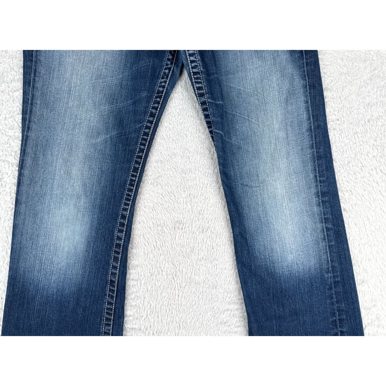 Vintage Vintage Buckle BKE Women's Bootcut Jeans 28 Blue Denim Cotton Embroidered Zipper Inseam 31 in Size 28" / US 6 / IT 42 - 3 Thumbnail
