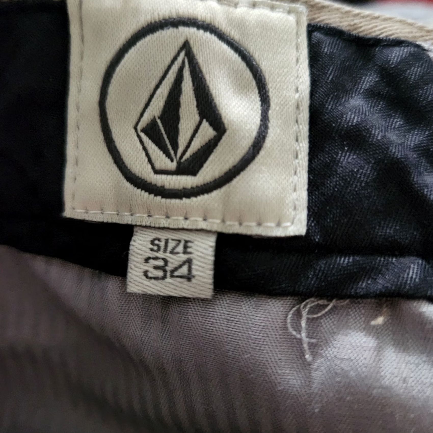 Volcom Volcom Shorts Y2K Tan Mens 34 11" Chino Skate Grunge Grade: Good Regular Size US 34 / EU 50 - 7 Thumbnail