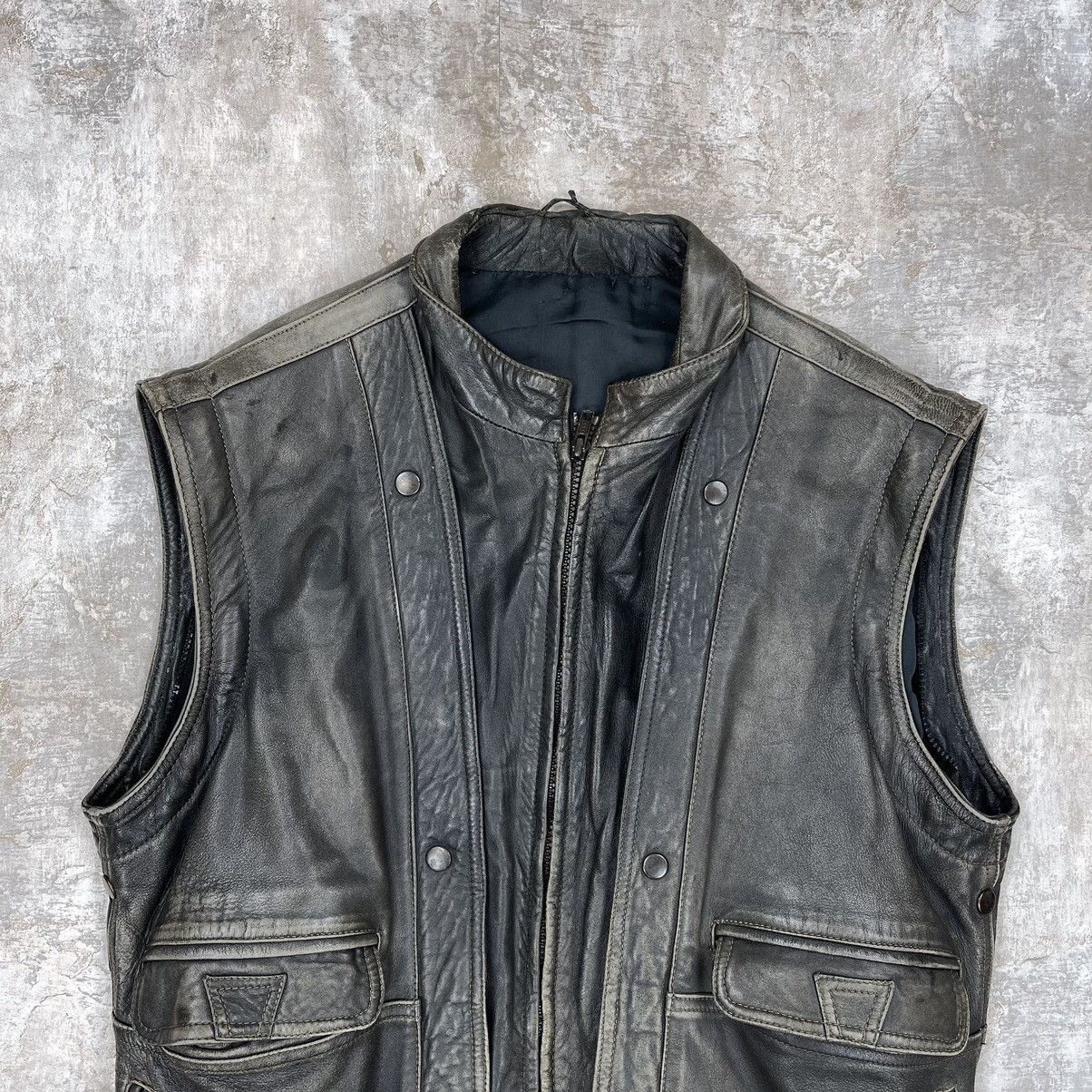 Vintage VINTAGE 90s DISTRESSED LEATHER VEST MOTO BIKER Size US L / EU 52-54 / 3 - 3 Thumbnail
