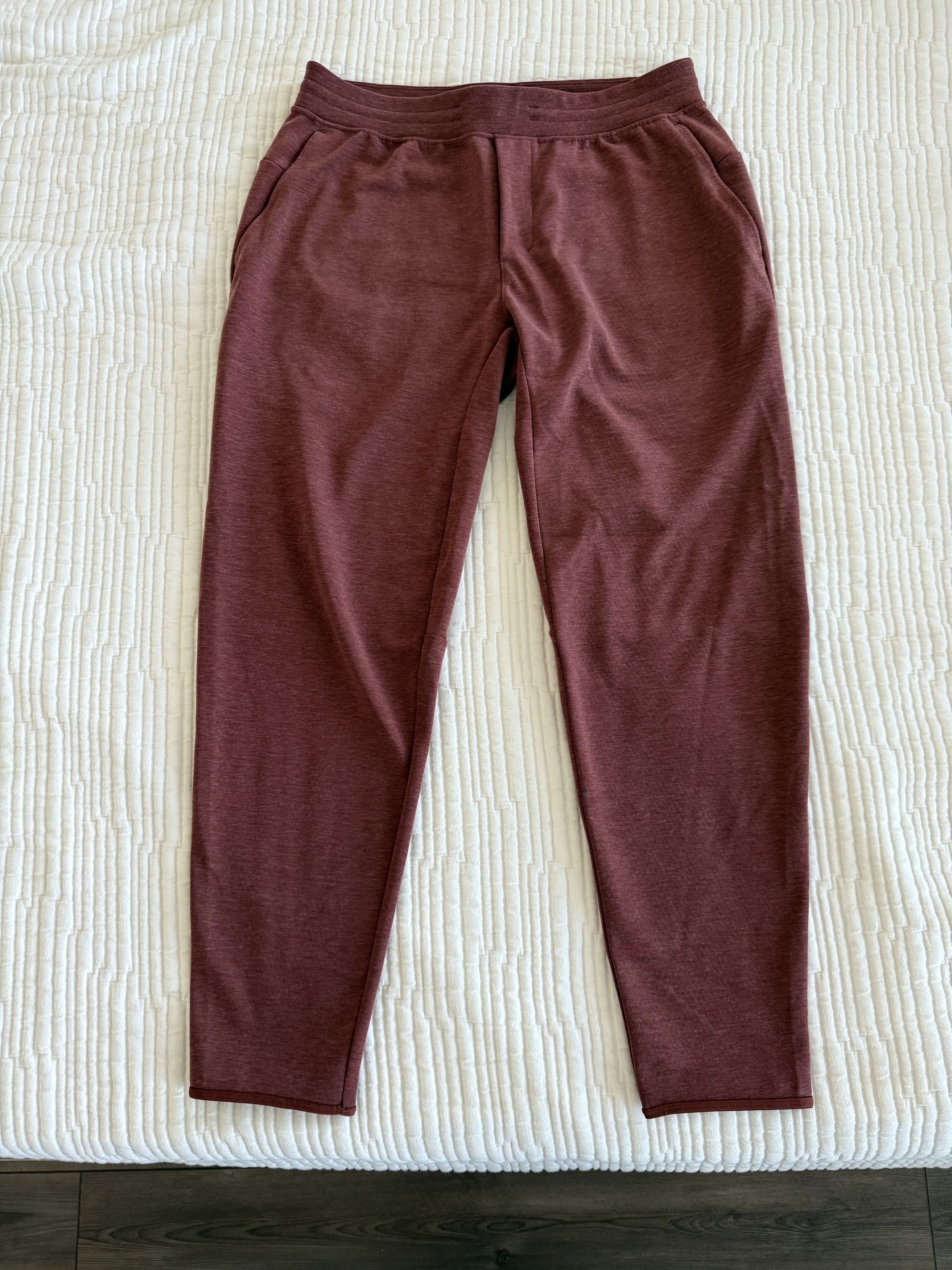 Lululemon Men's Lululemon GridLiner Fleece joggers - size L Size US 34 / EU 50 - 1 Thumbnail