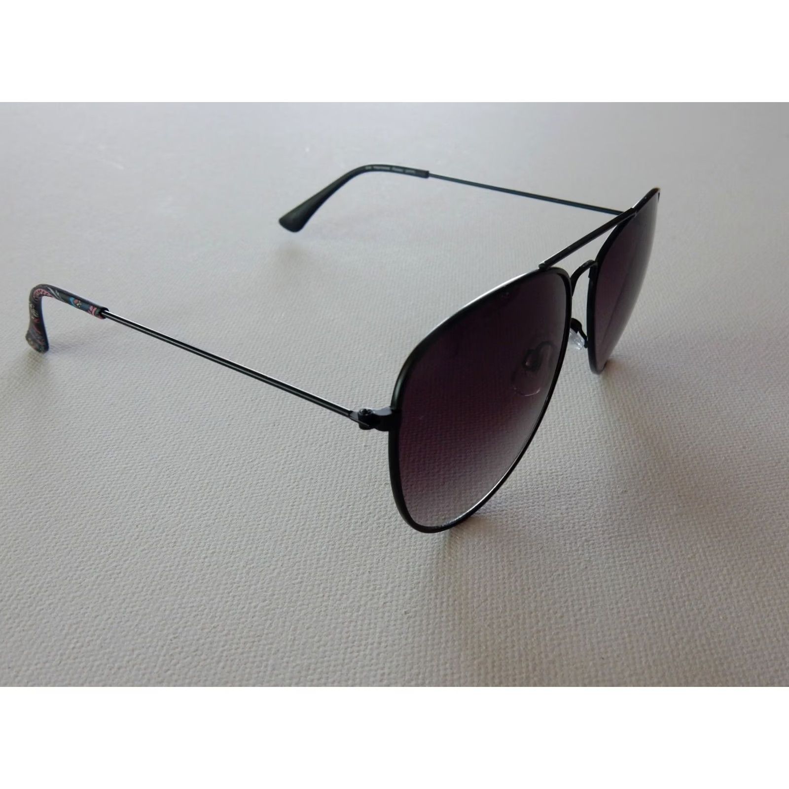 Vera Wang Vera Wang Sunglasses HYP Dot Haymarket Paisley Aviator Womens Black 90s (not applicable) Size ONE SIZE - 2 Thumbnail