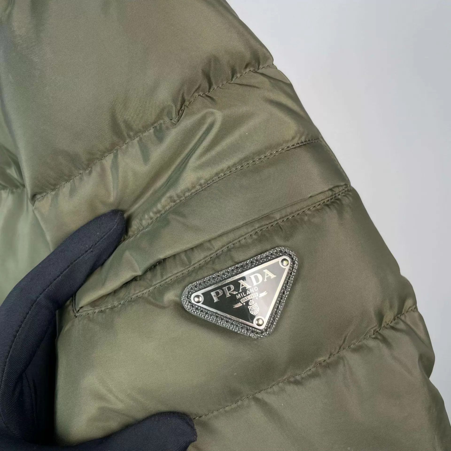 Prada Prada 95 New Men's Olive Green 52 Puffer Triangle Logo Size US L / EU 52-54 / 3 - 6 Thumbnail