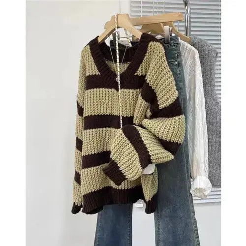 Japanese Brand Vintage v-neck striped knit sweater Size M / US 6-8 / IT 42-44 - 5 Thumbnail