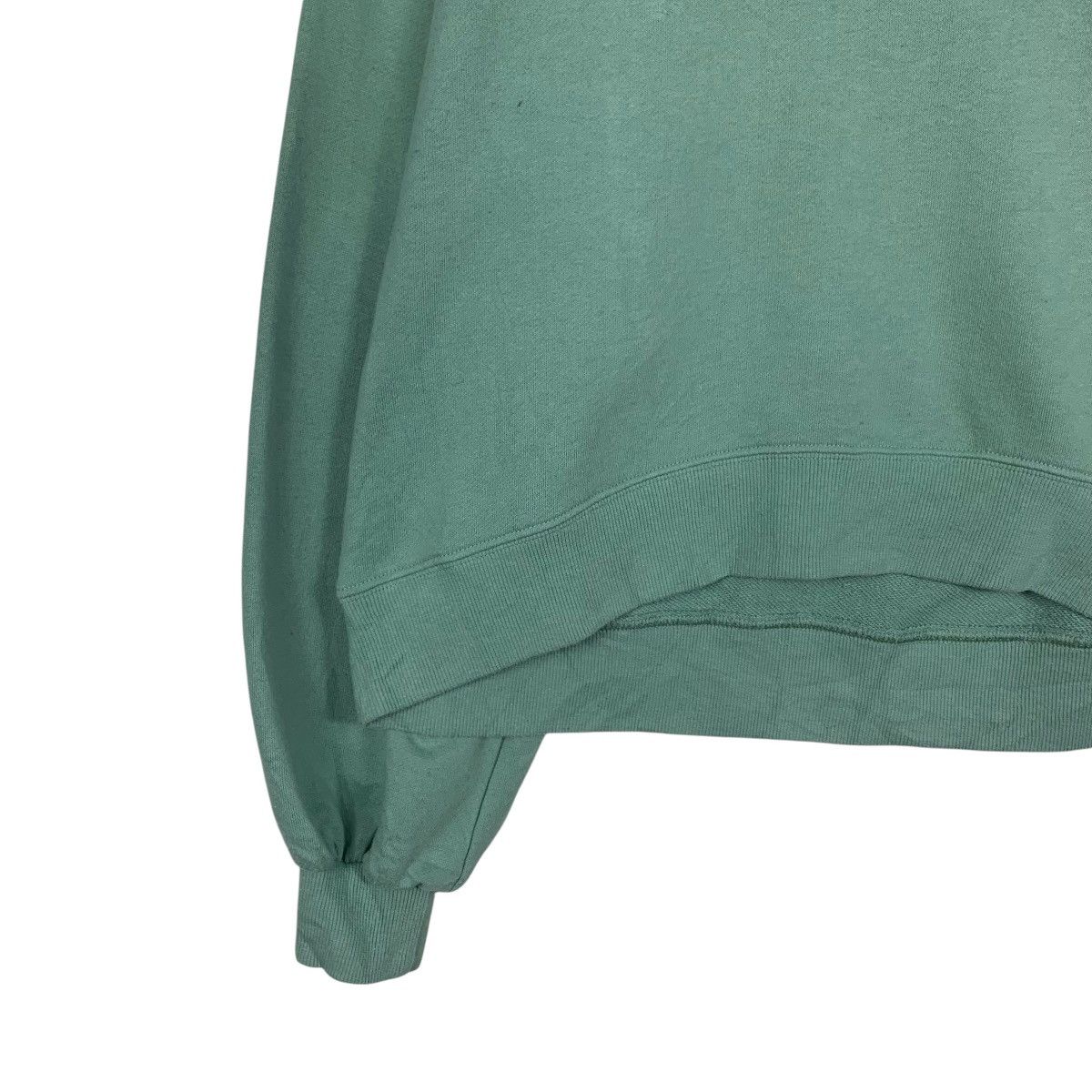 Fila FILA Embroidery Center Logo Crewneck Sweatshirt #3599-C165 Size L / US 10 / IT 46 - 6 Thumbnail