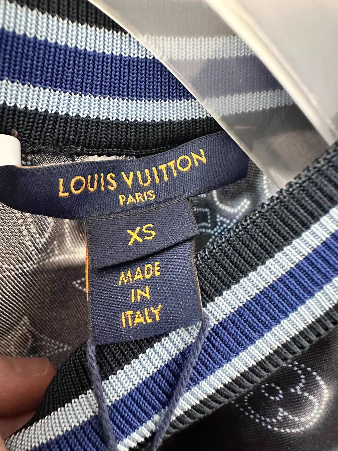 Louis Vuitton Louis Vuitton allover top women's XS new with tags Size XS / US 0-2 / IT 36-38 - 9 Thumbnail