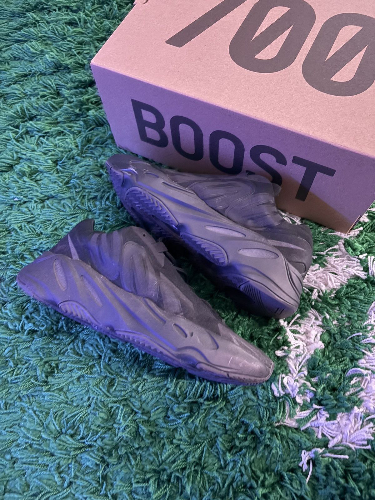 Adidas Yeezy 700 MNVN Black Size US 8 / EU 41 - 2 Thumbnail