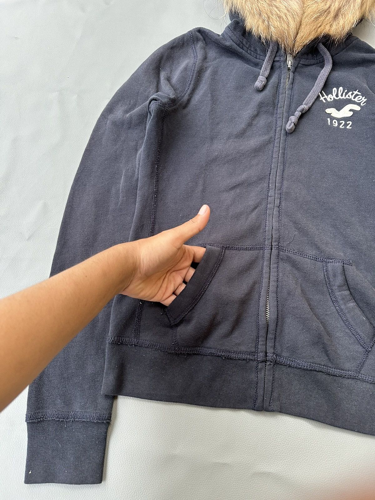 Hollister CRAZY FADED HOLLISTER DISTRESSED ZIP FUR HOODIE LGB STYLE Size XS / US 0-2 / IT 36-38 - 5 Thumbnail