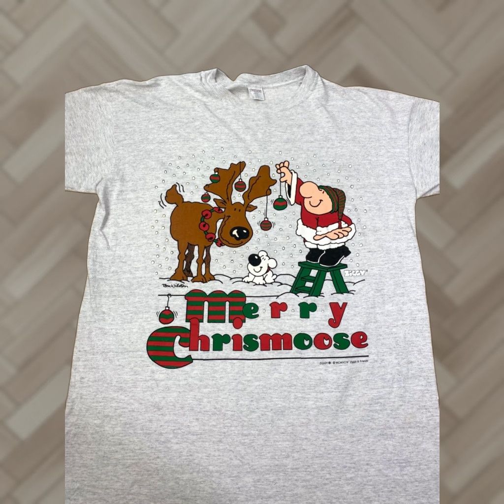 Vintage VINTAGE Heartland Merry Chrismoose T Shirt XL Gray USA Christmas Men's Short Sleeve Crew Neck T-Shirt USA Holiday Graphic Print Size US XL / EU 56 / 4 - 1 Thumbnail