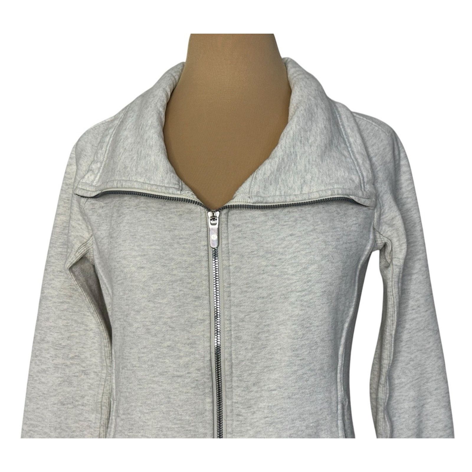 Lululemon LULULEMON Radiant Jacket Heathered Ivory Wunder Leggings 6 Size M / US 6-8 / IT 42-44 - 7 Thumbnail